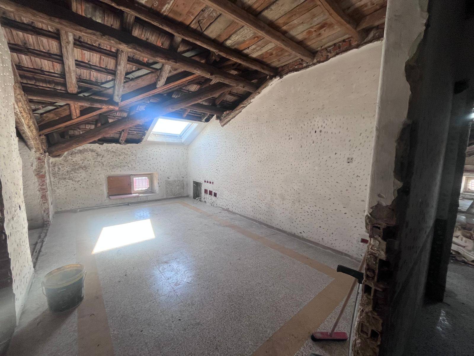 Appartamento in vendita a Varese (VA)