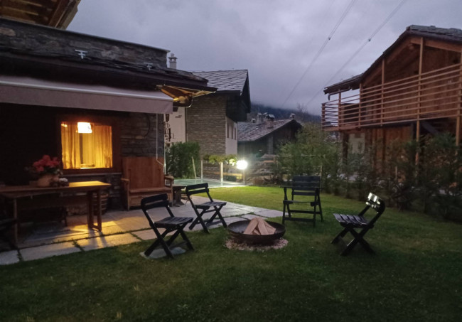 Appartamento in affitto a Courmayeur (AO)