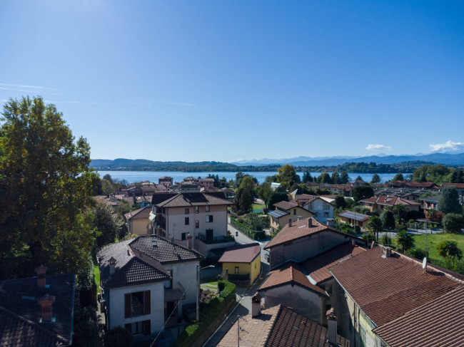 Casa semindipendente in vendita a Gavirate
