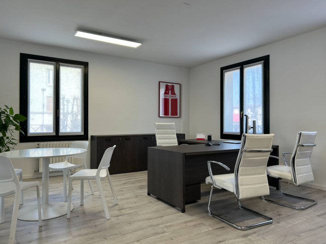 Studio/Ufficio in vendita a Varese