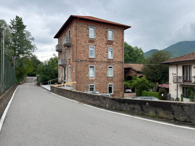 Appartamento  in <br/> vendita a Cuasso al Monte