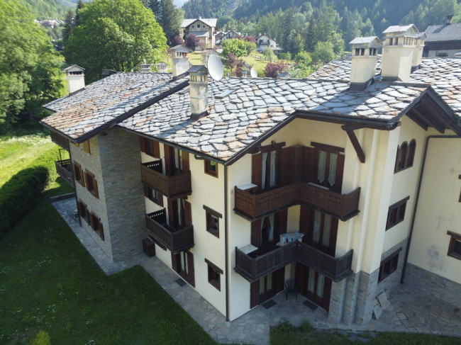 Appartamento  in <br/> vendita a Courmayeur