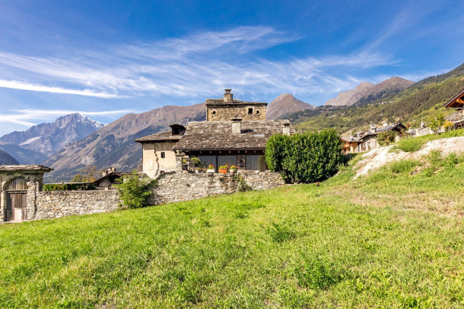 Appartamento  in <br/> vendita a La Salle