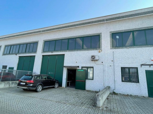 Capannone in Affitto a Piobesi Torinese