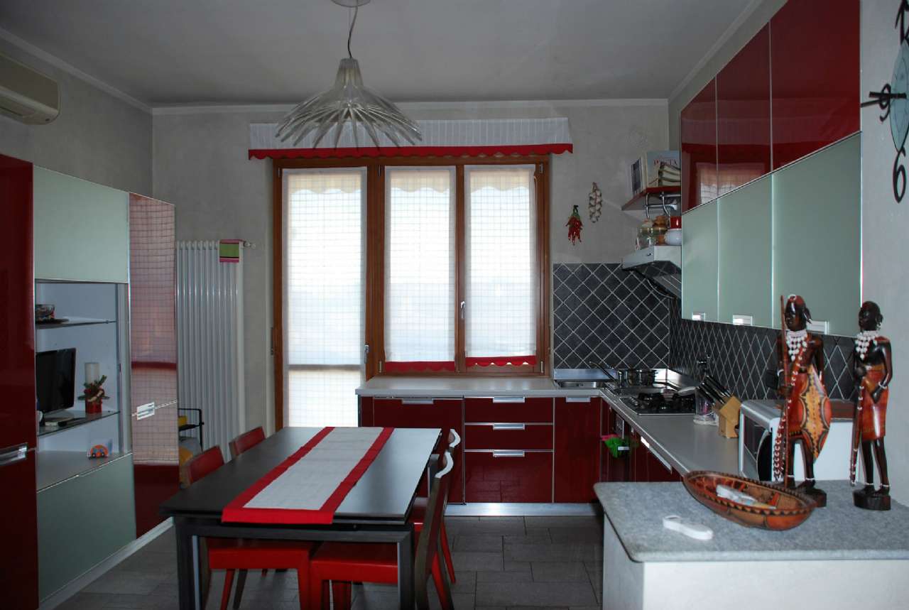 Appartamento in Affitto a La Loggia