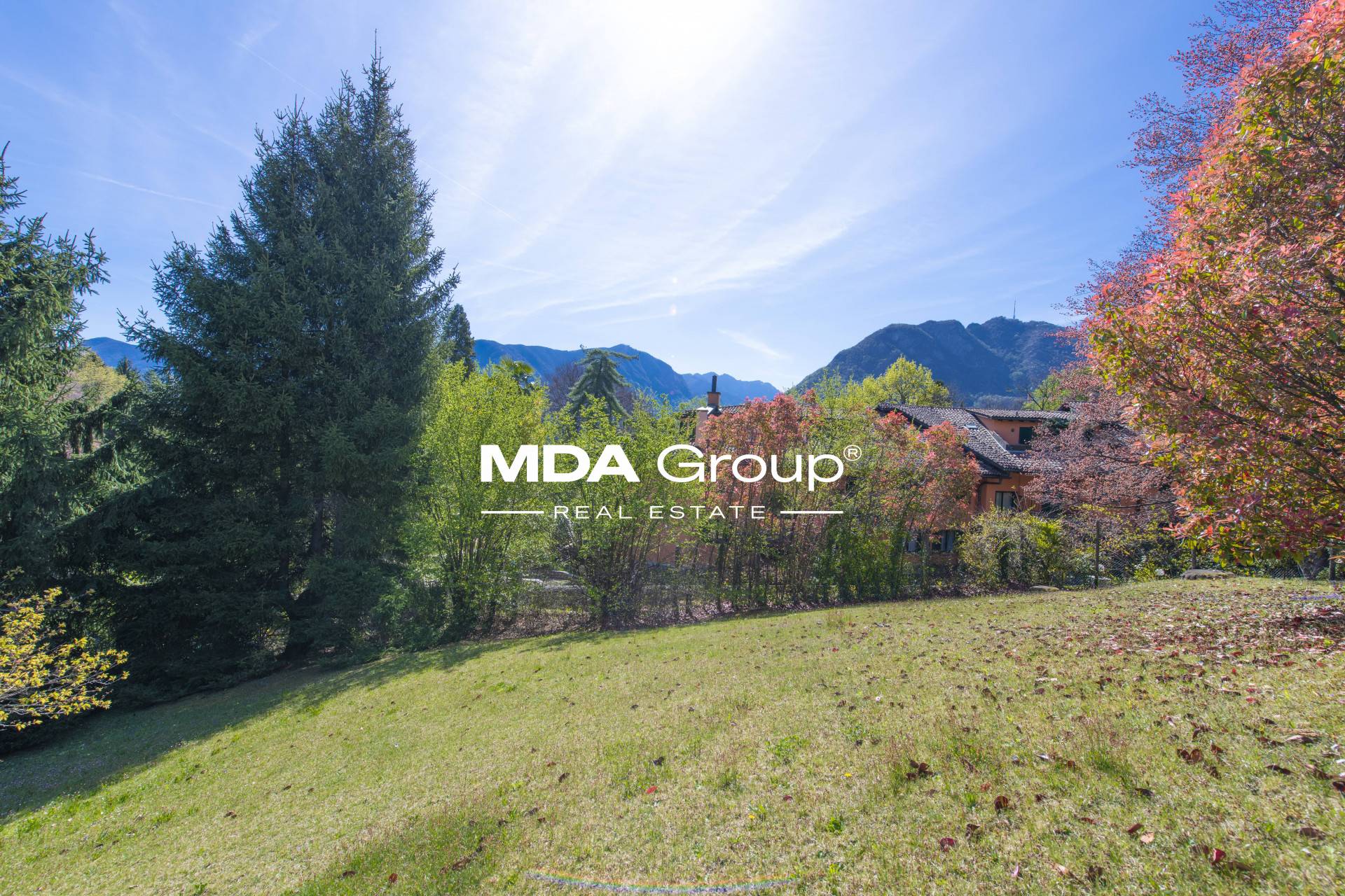 BUILDING PLOT FOR VILLA / FLATS