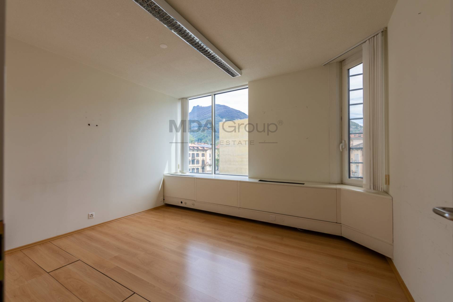 Study/Office for rent in Lugano