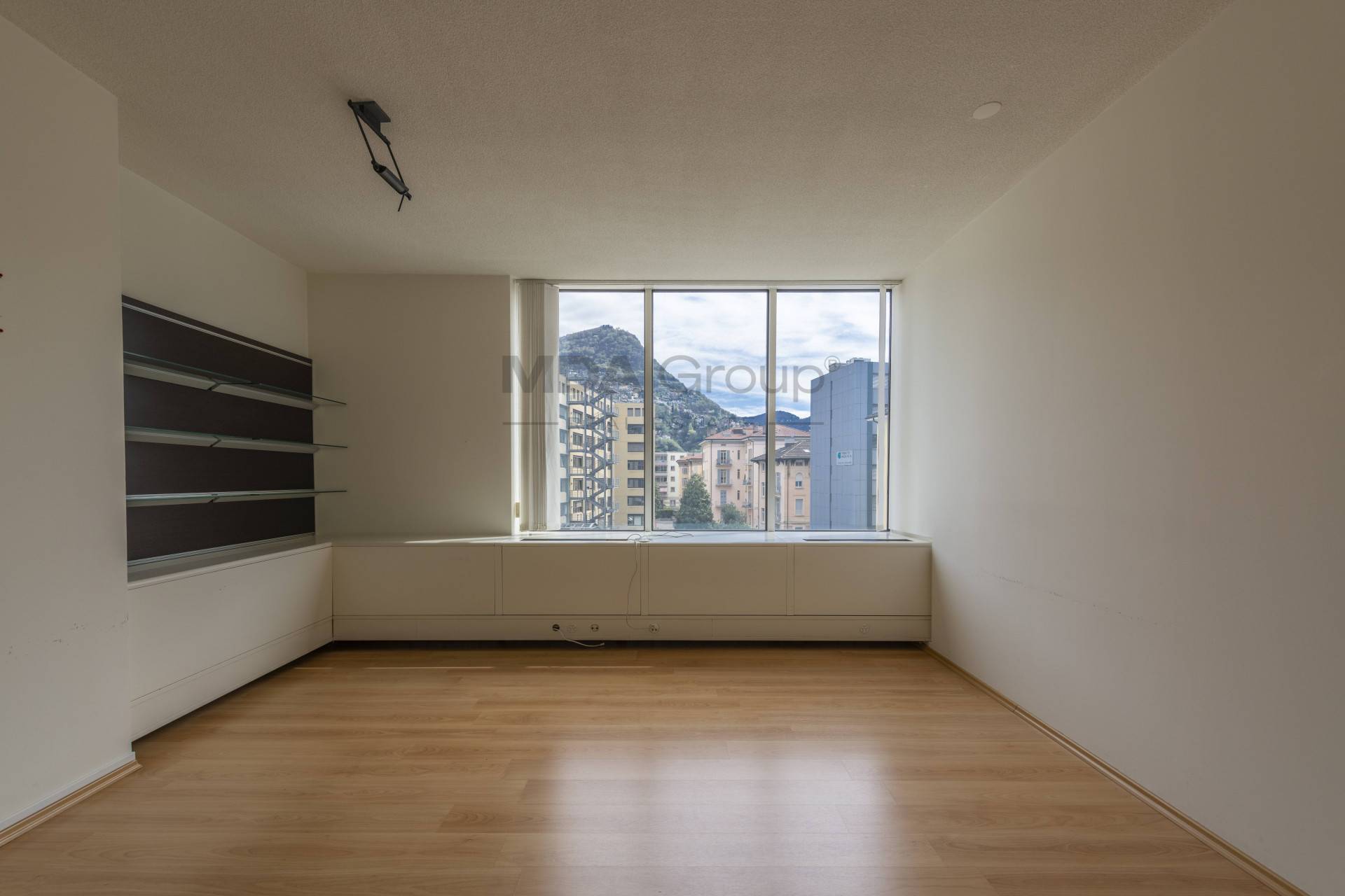 Study/Office for rent in Lugano