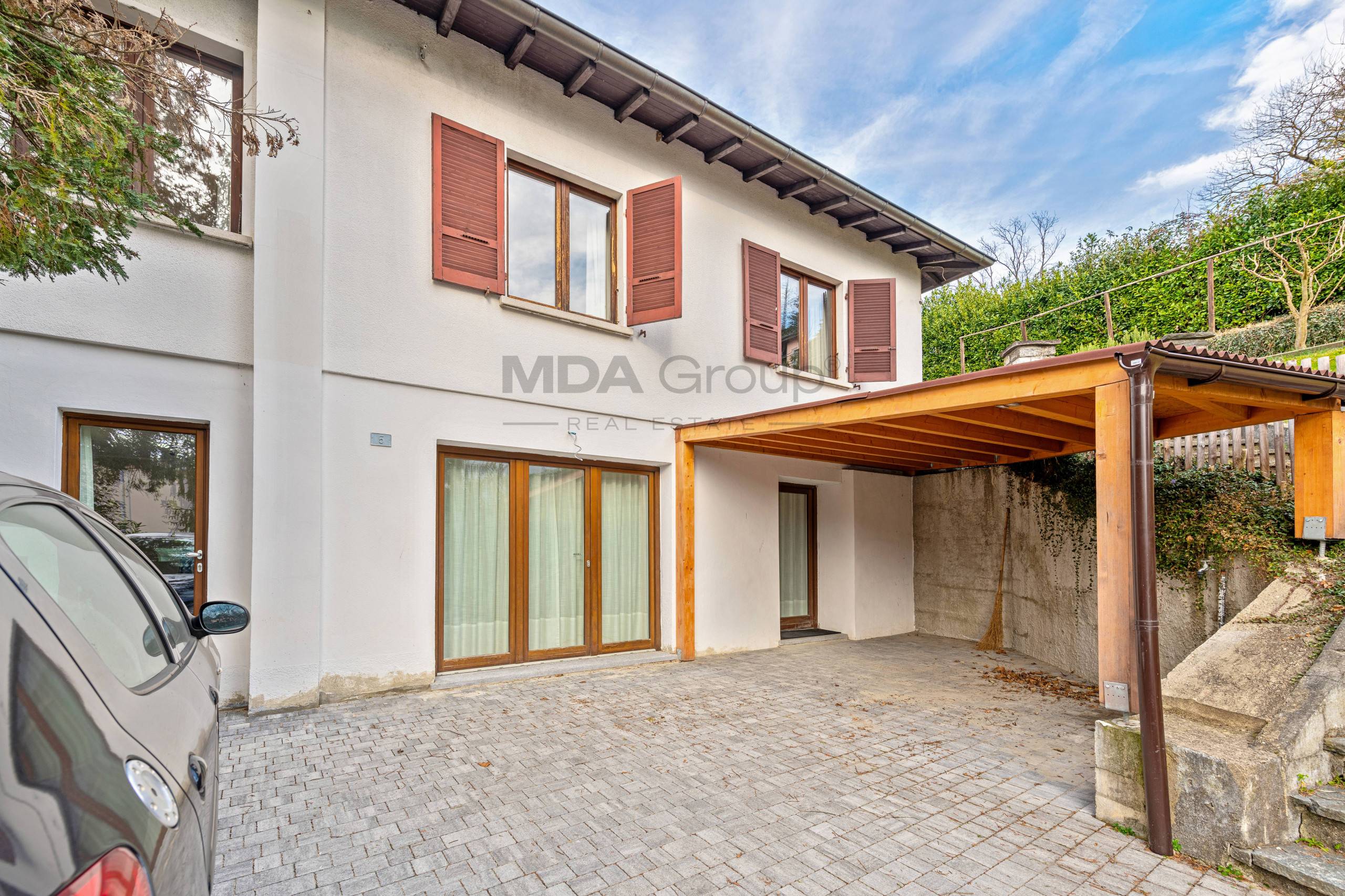 Single house for sale in Vezia