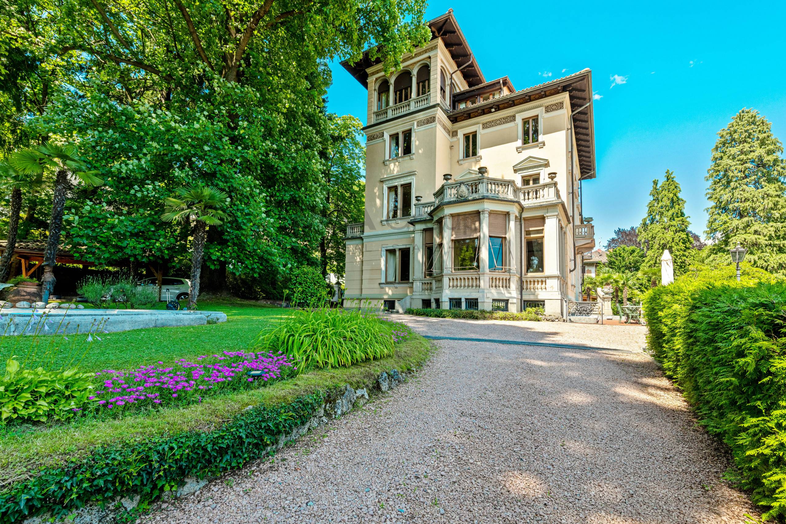 VILLA FLORIDIANA