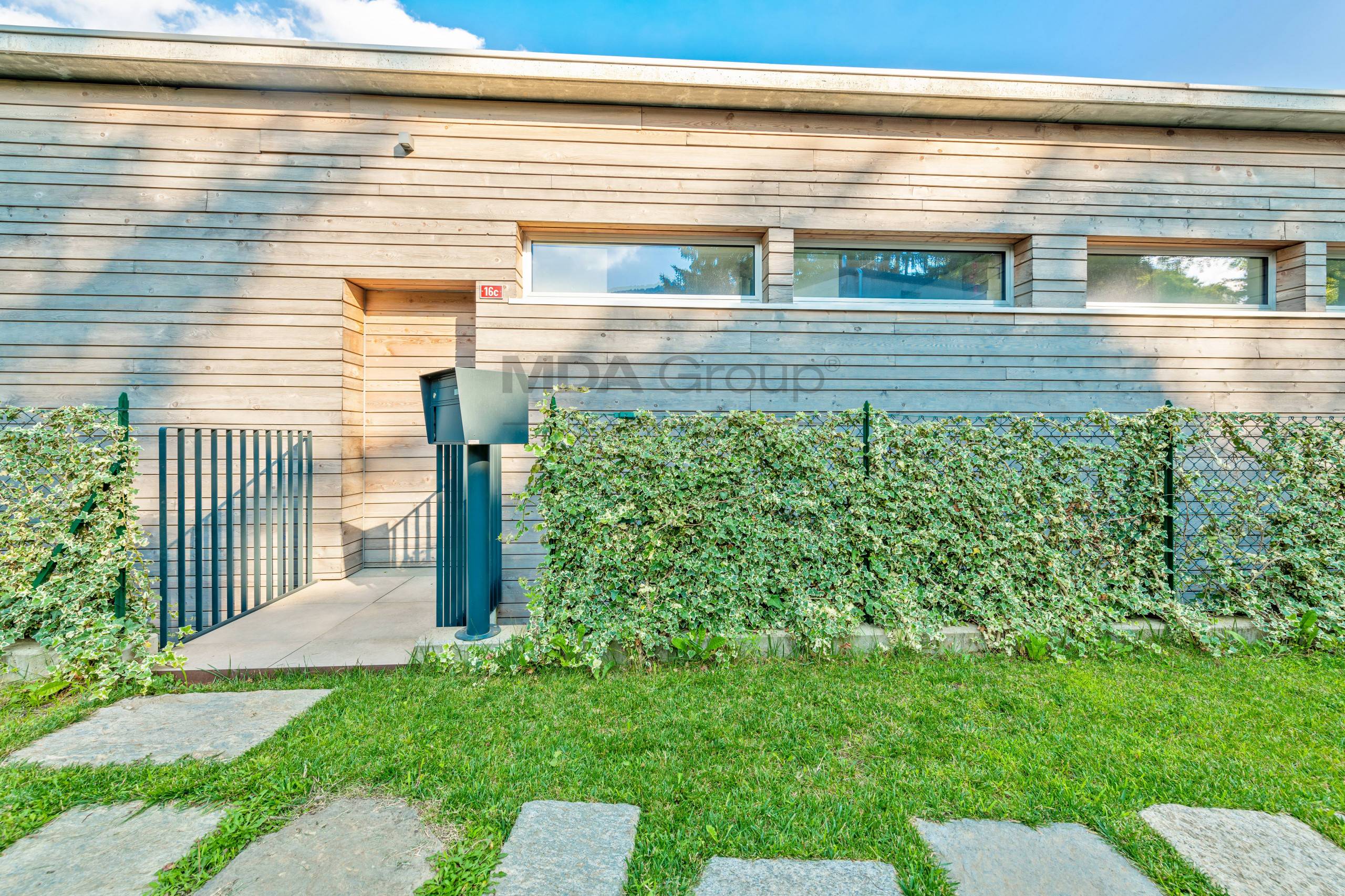 Duplex Immersed in Nature