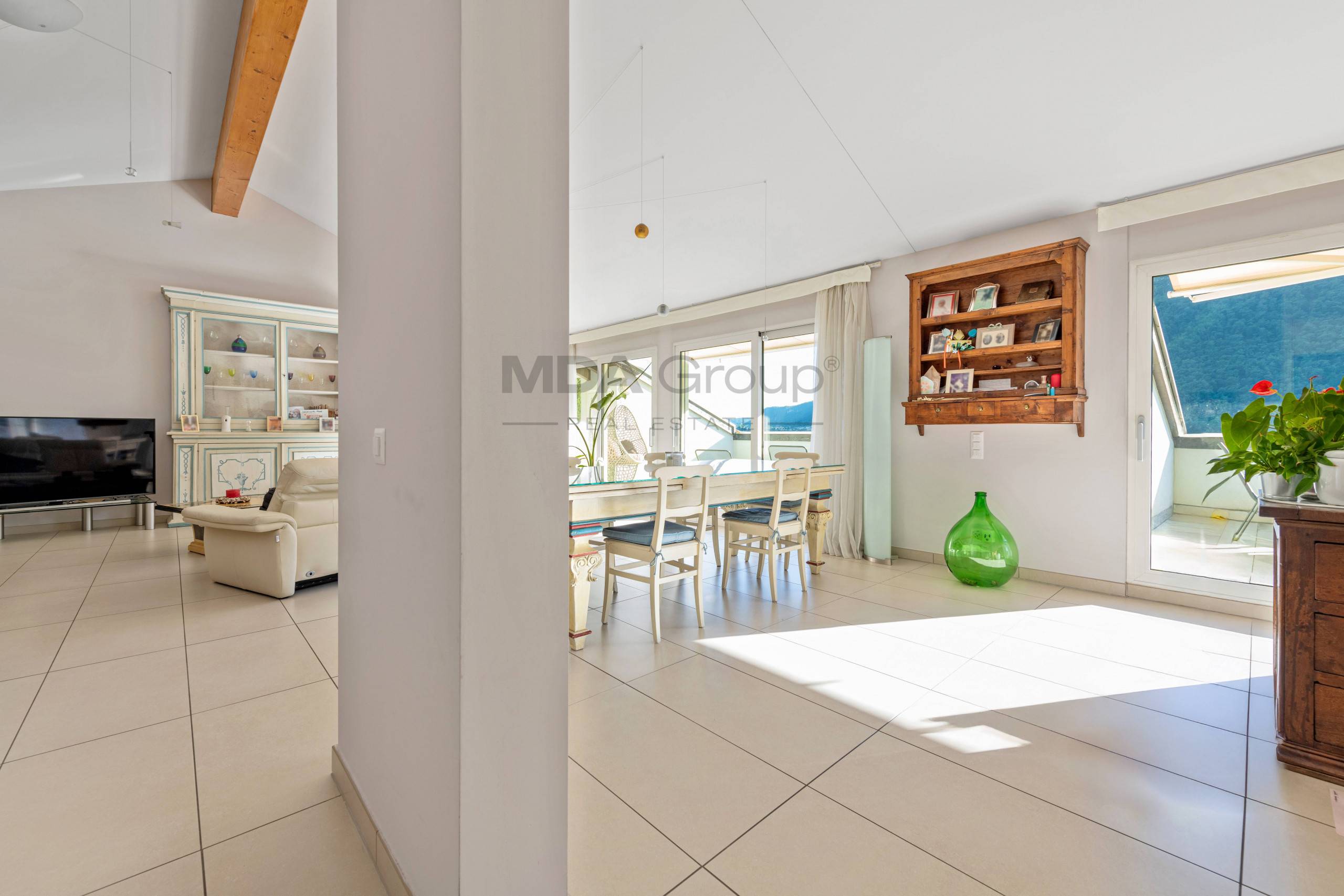 Penthouse for sale in Melano