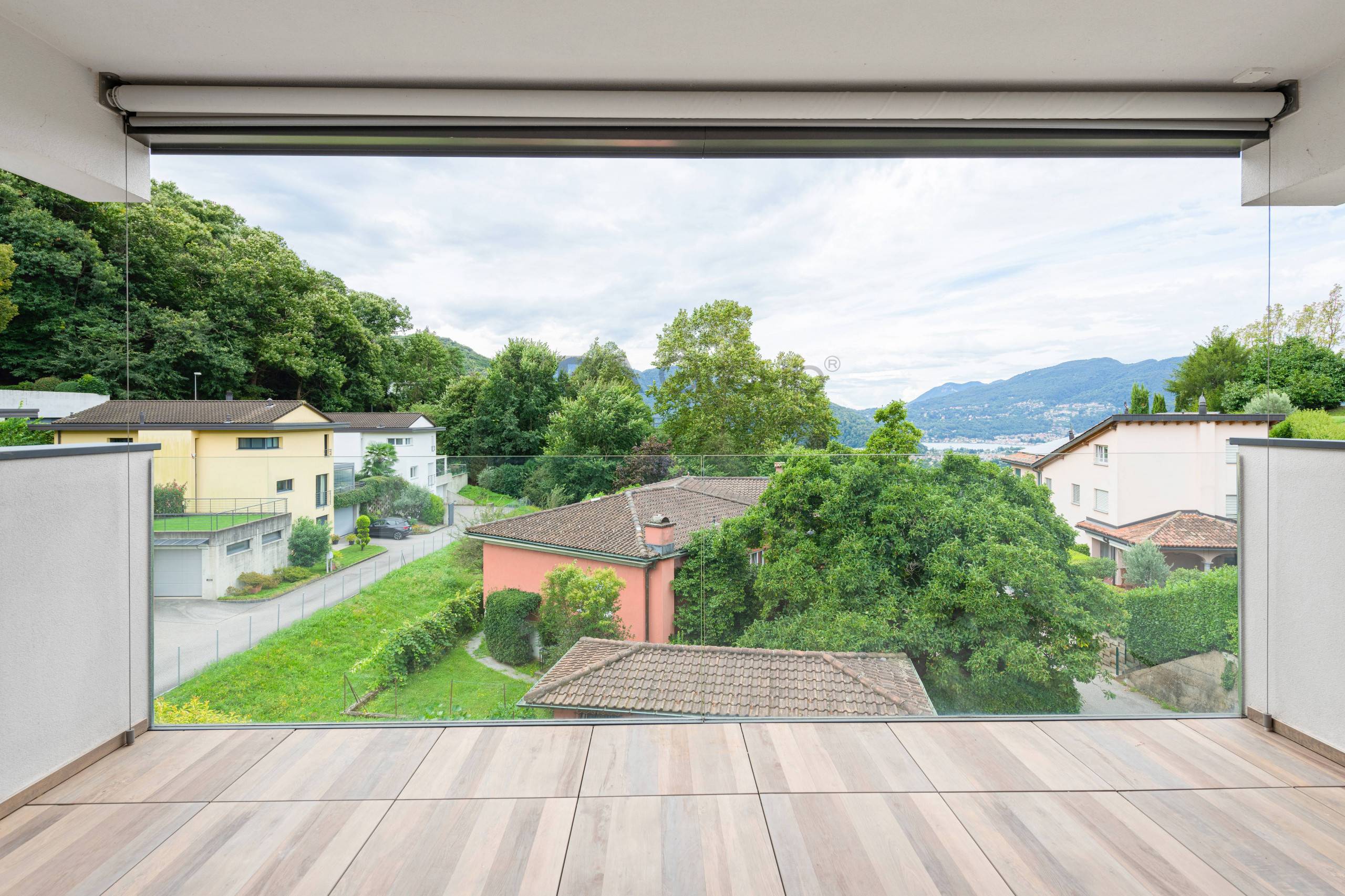 Penthouse for sale in Collina d'Oro