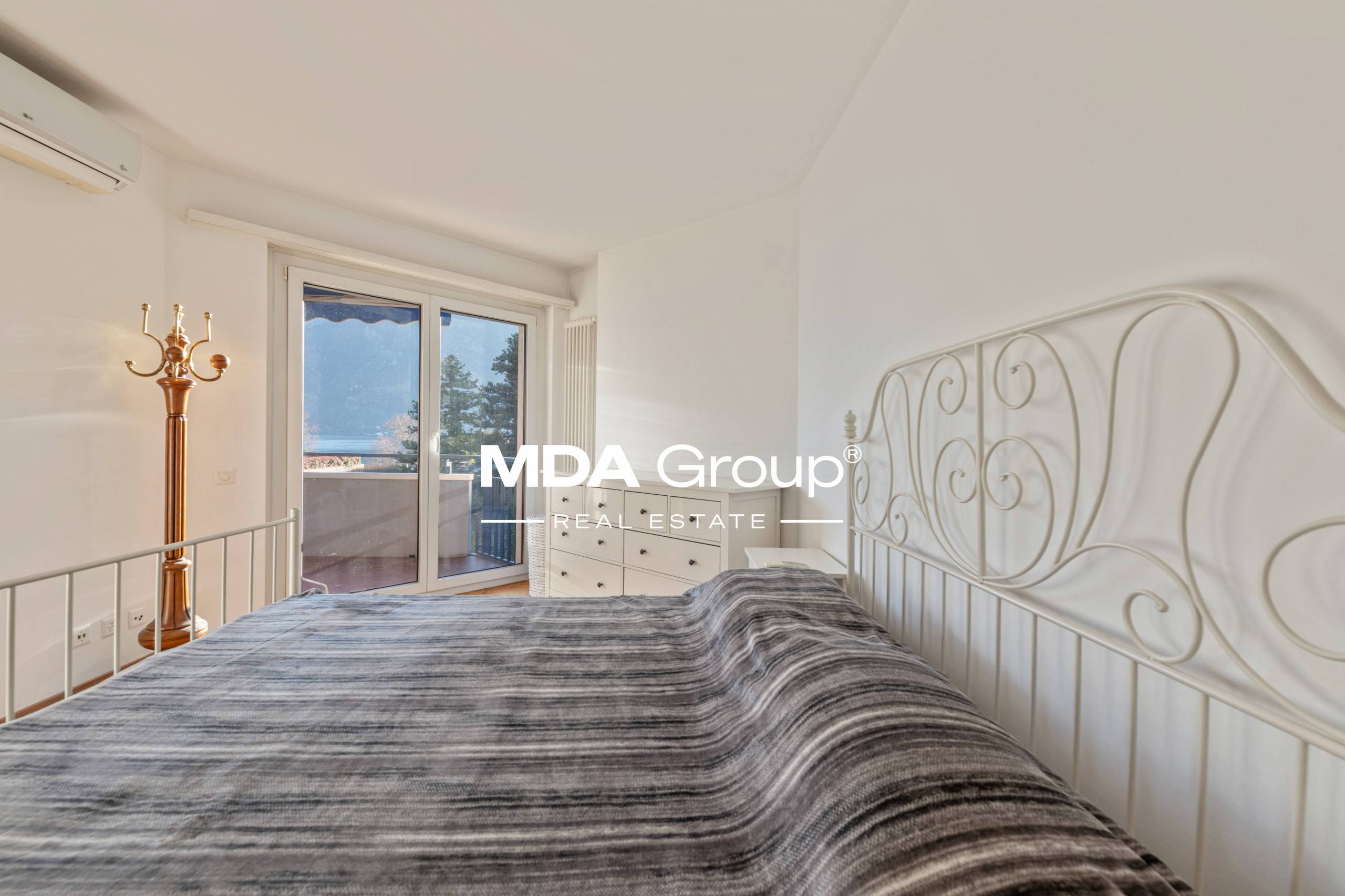 LAKE VIEW WITH PRIVATE BEACH