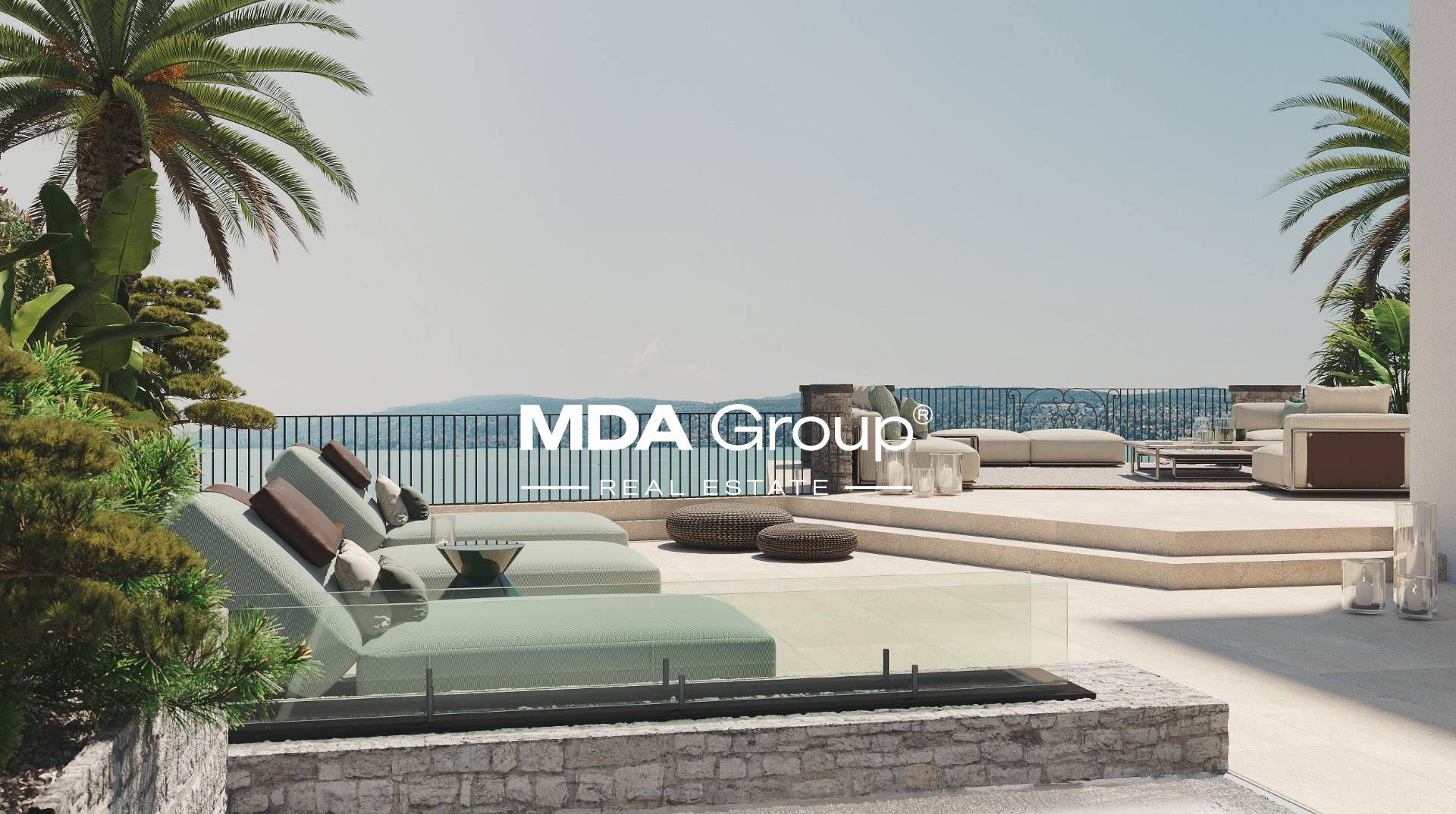 EXCLUSIVE RESIDENCE WITH LAKE VIEW AND PRIVATE DOCK