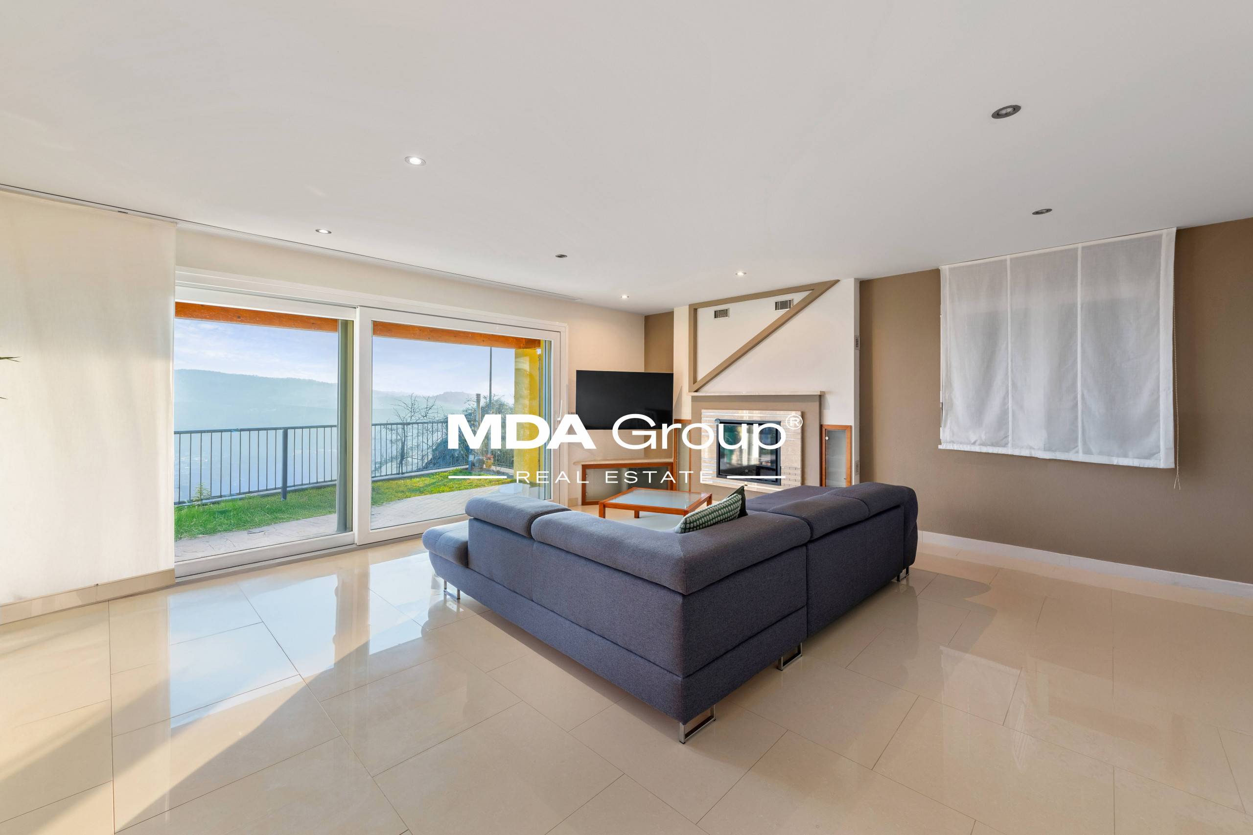 PANORAMIC HOUSE
