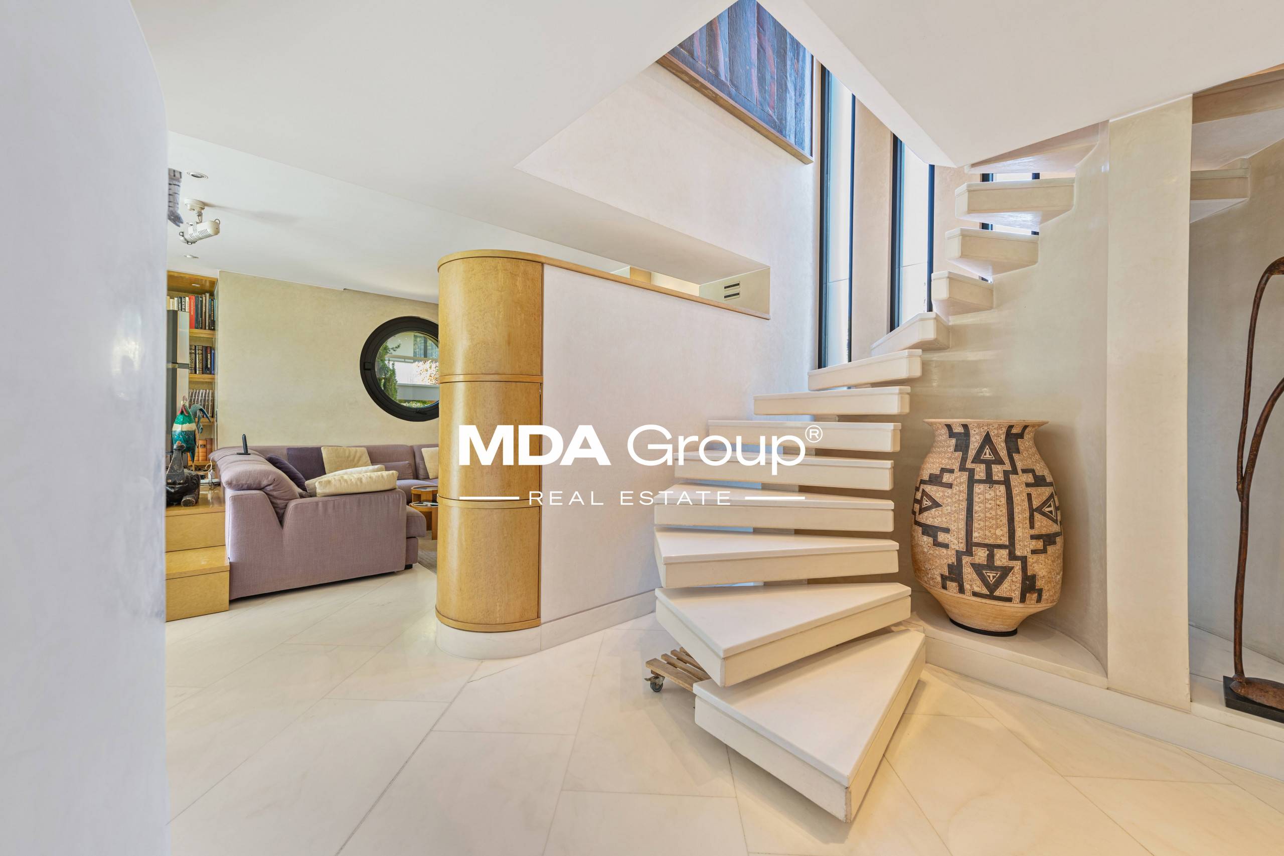 EXCLUSIVE CHARMING PROPERTY
