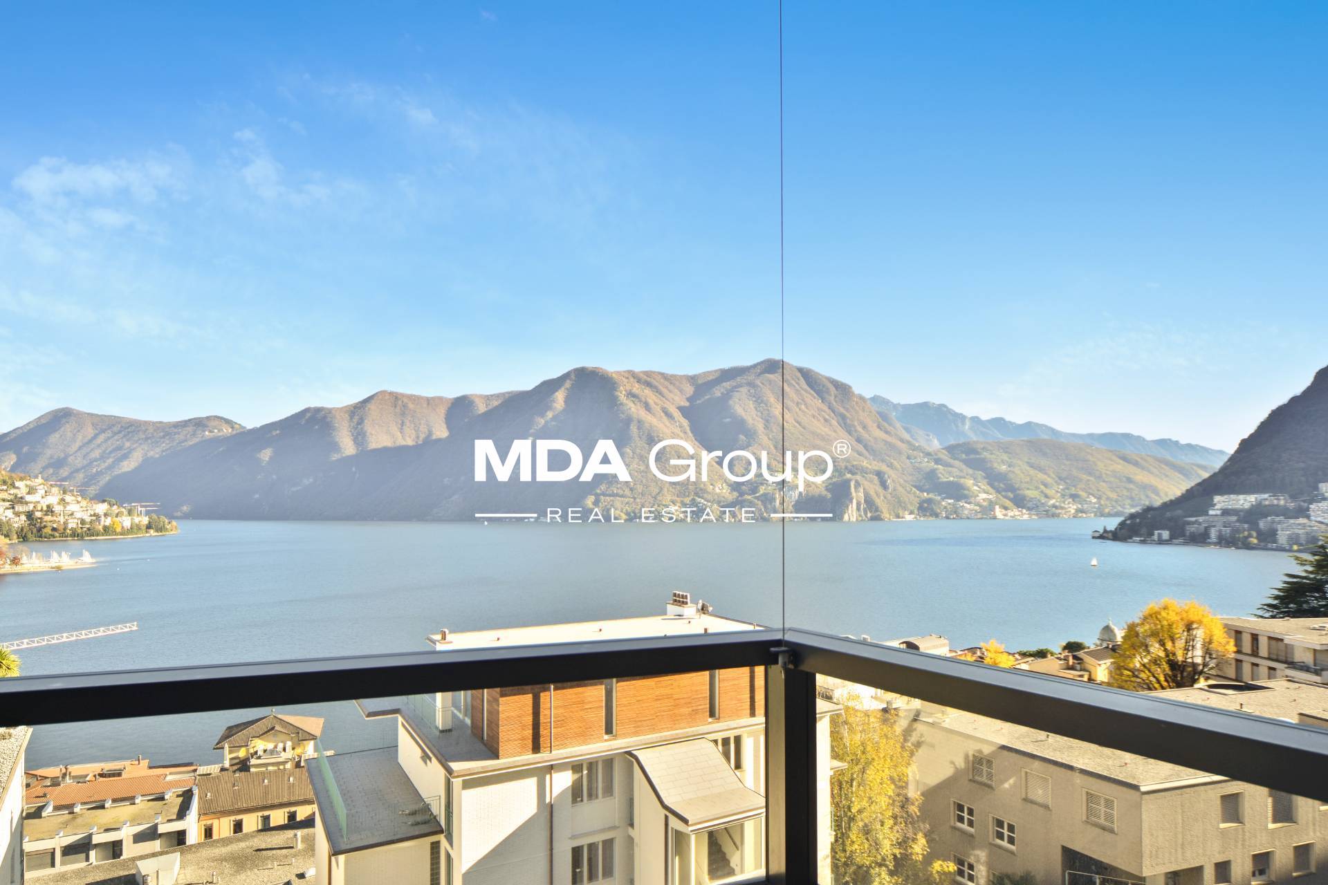 LUXURY AND LAKE VIEW