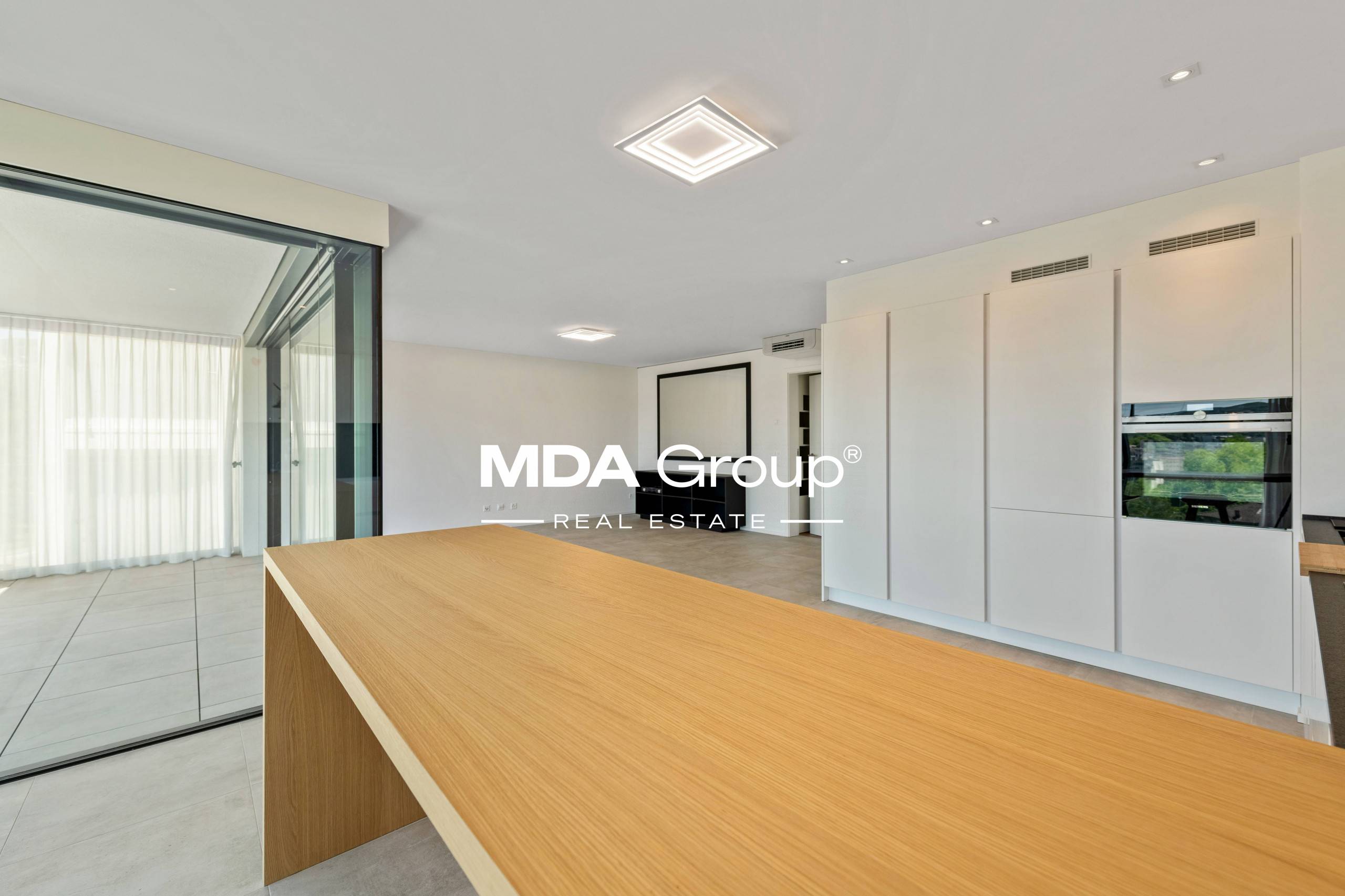 OPEN VIEW, MODERN STYLE