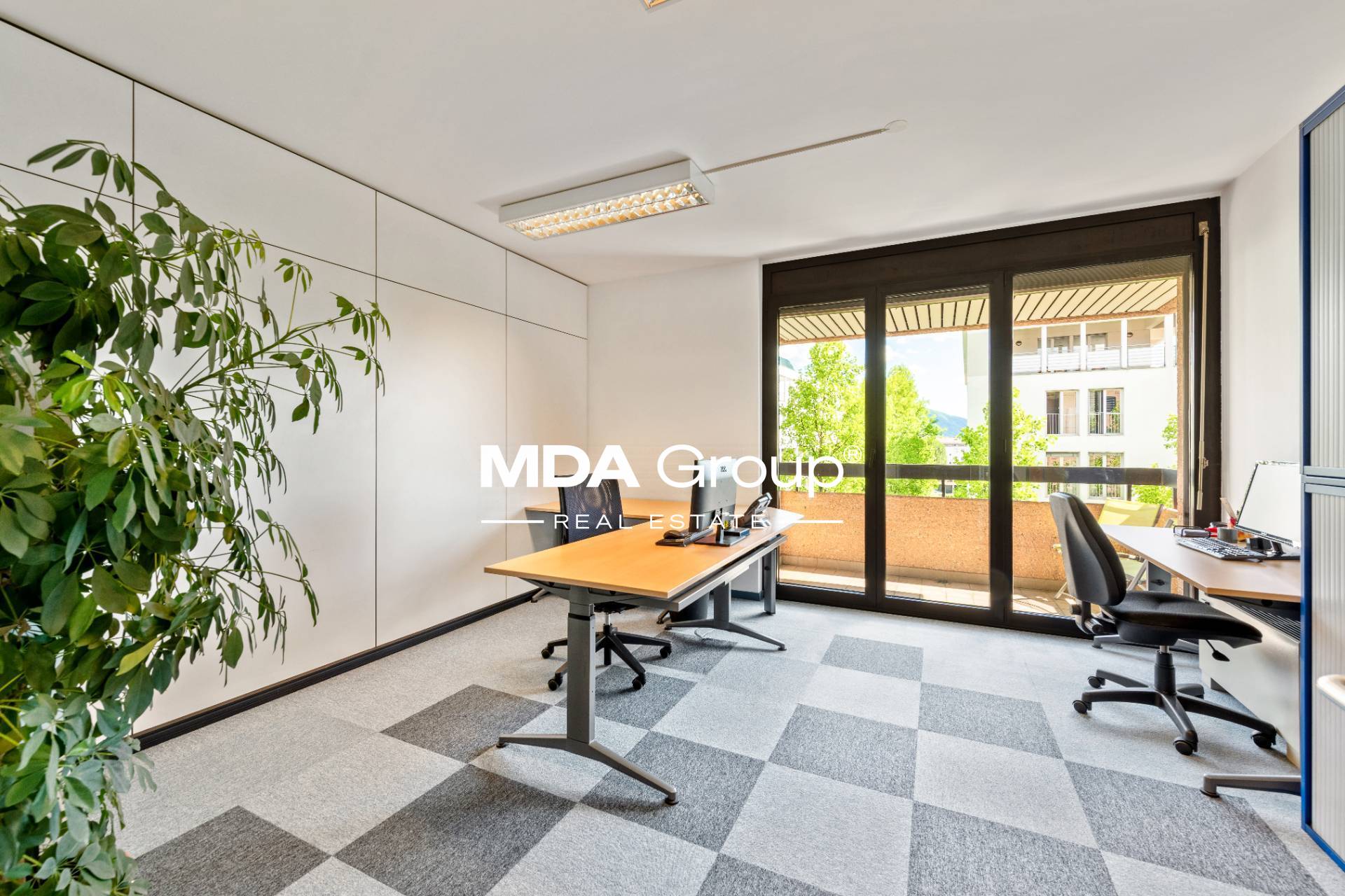 LUGANO INVESTIMENT :  UNIVERSITY - CITY CENTER