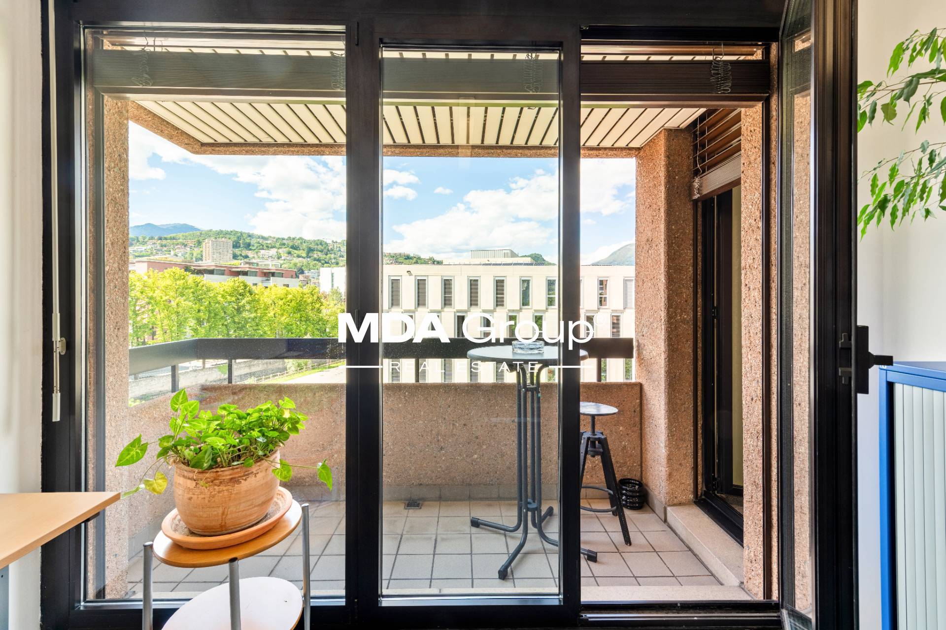 LUGANO INVESTIMENT :  UNIVERSITY - CITY CENTER