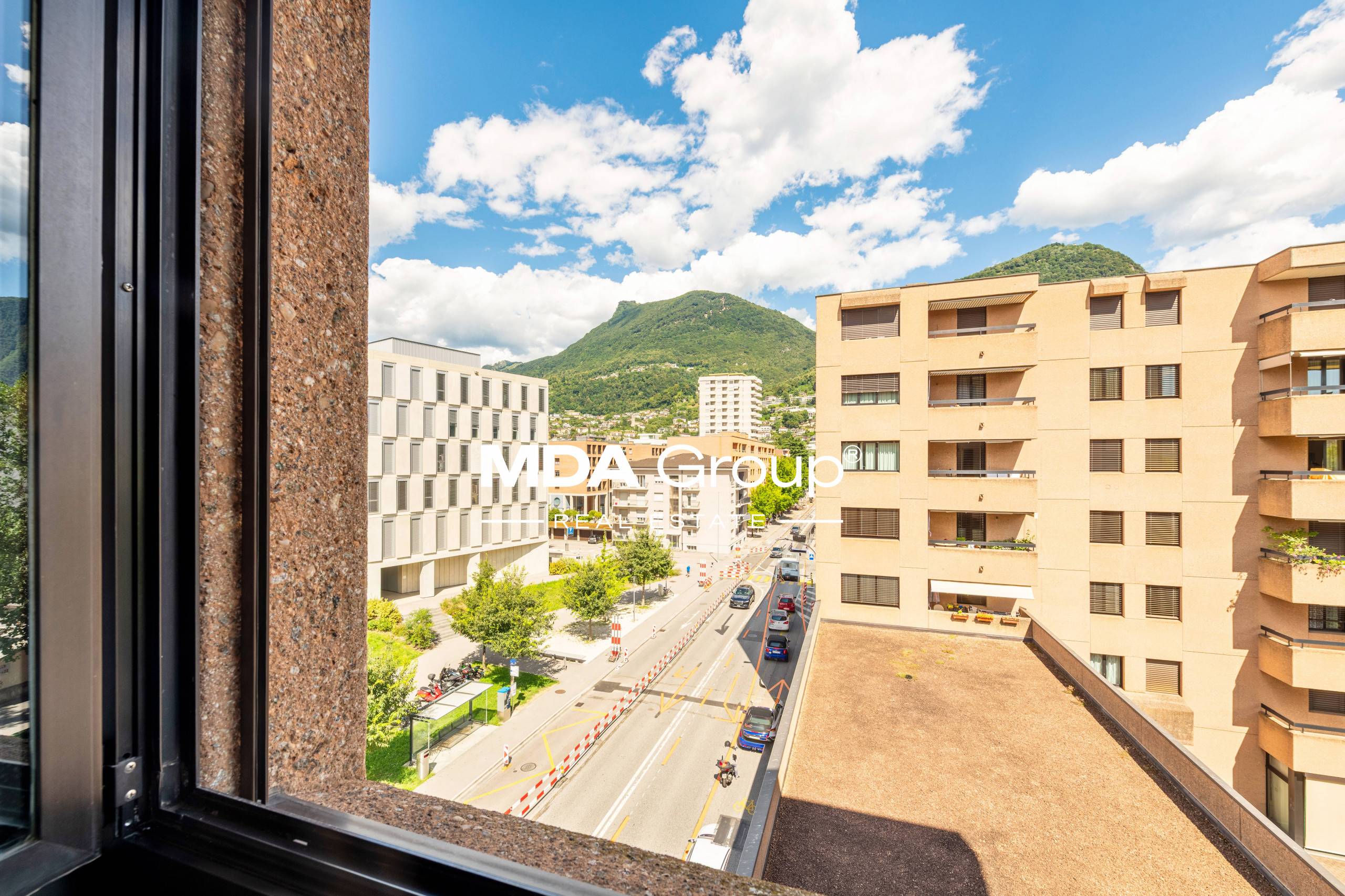 LUGANO INVESTIMENT :  UNIVERSITY - CITY CENTER