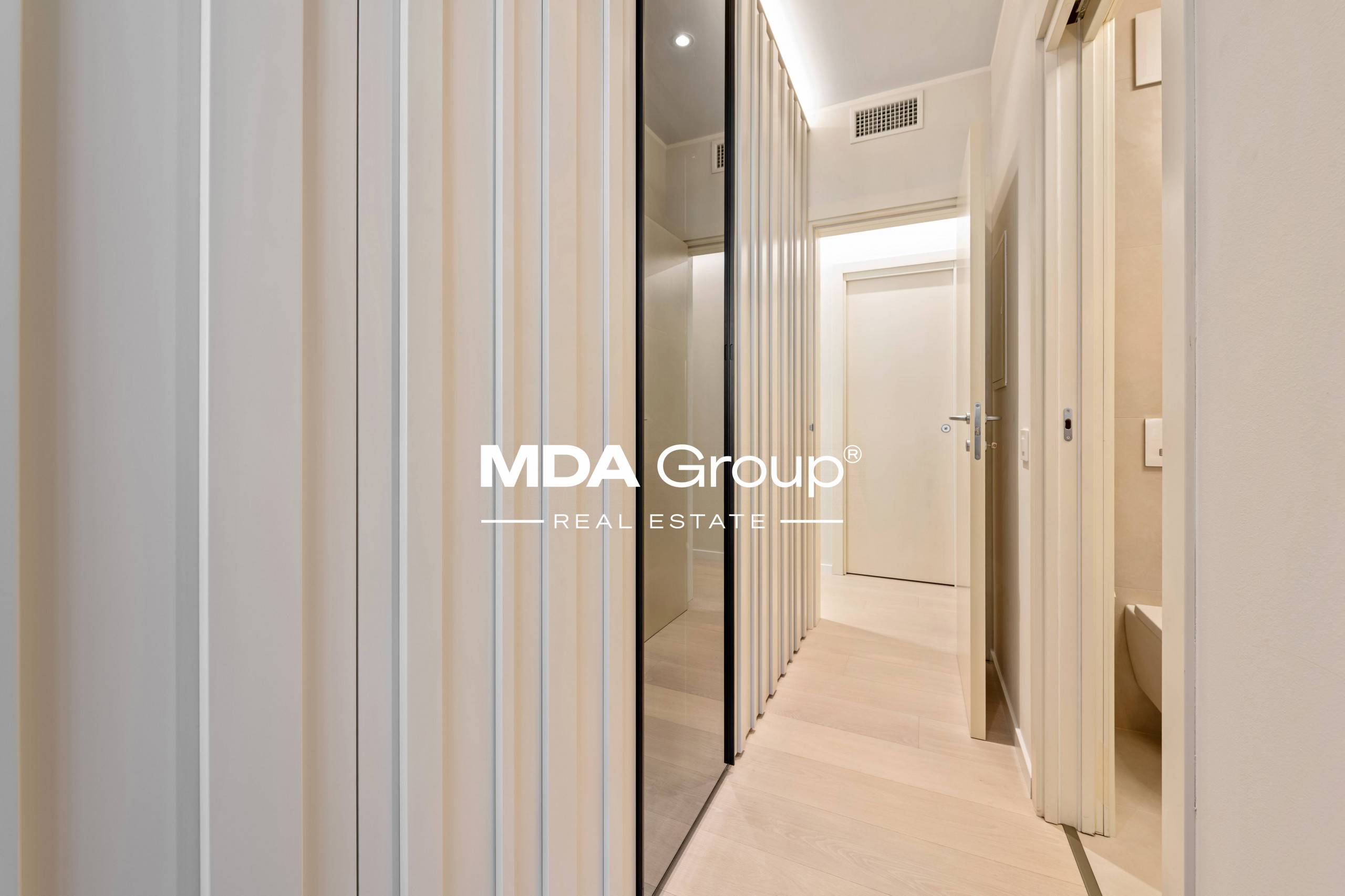 ESSENTIAL DESIGN. SMART LIVING. CASSARATE.