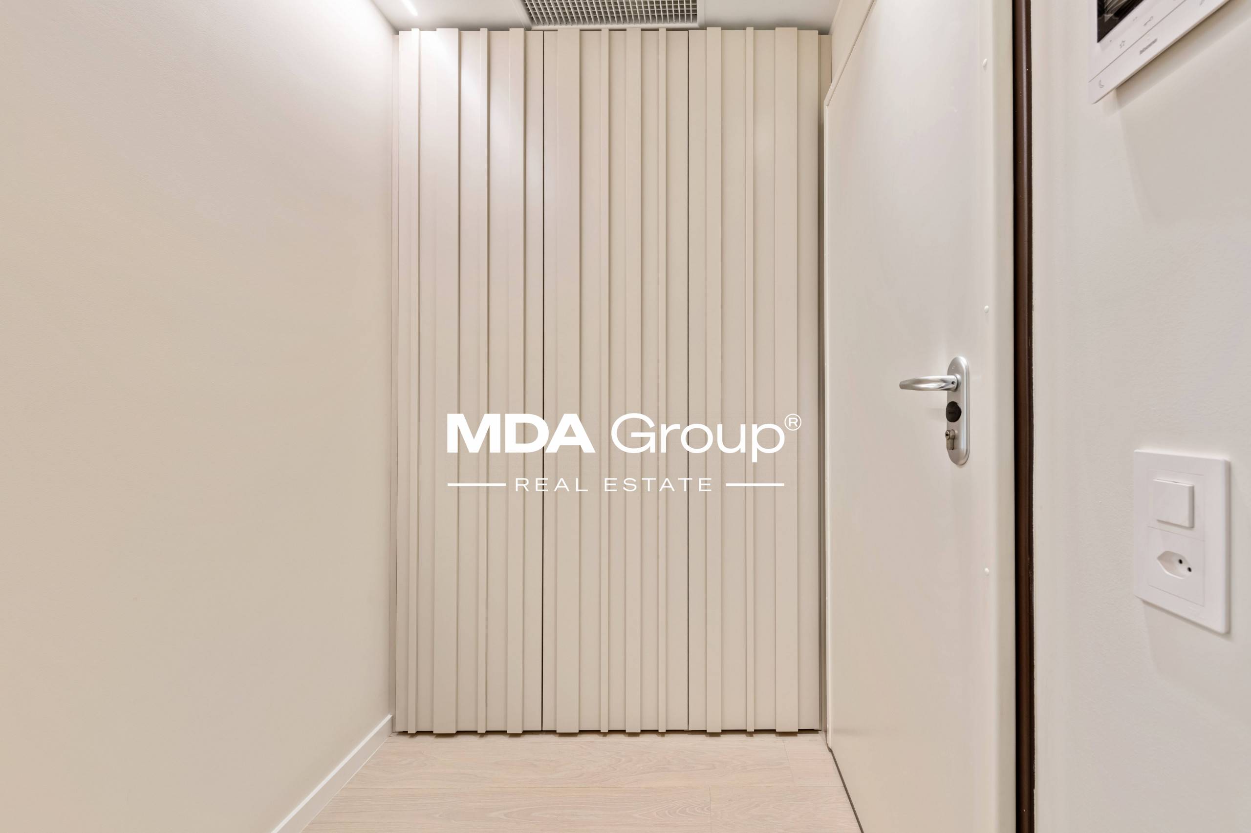 ESSENTIAL DESIGN. SMART LIVING. CASSARATE.