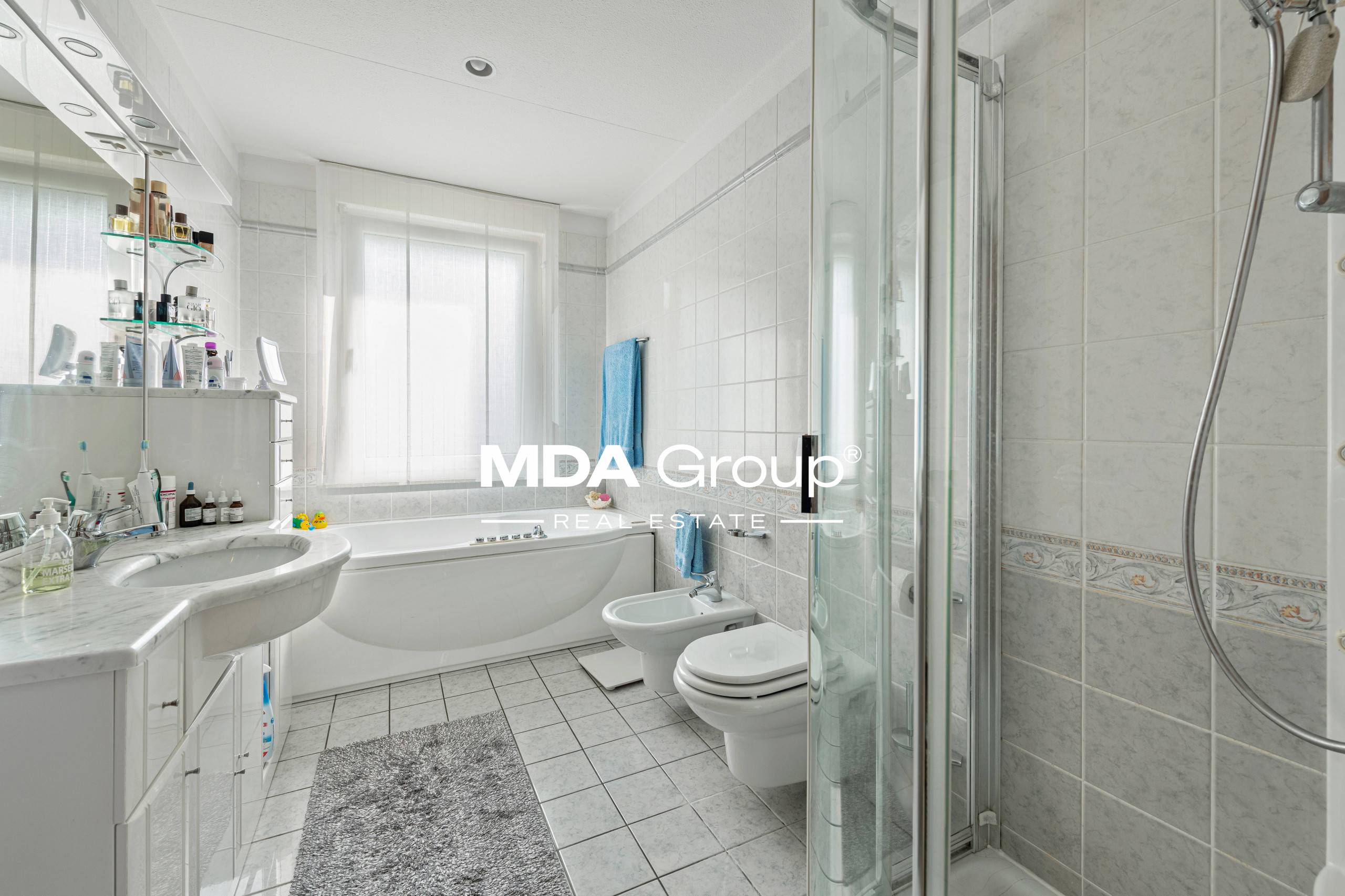 PISCINA E LIFESTYLE IN VILLA