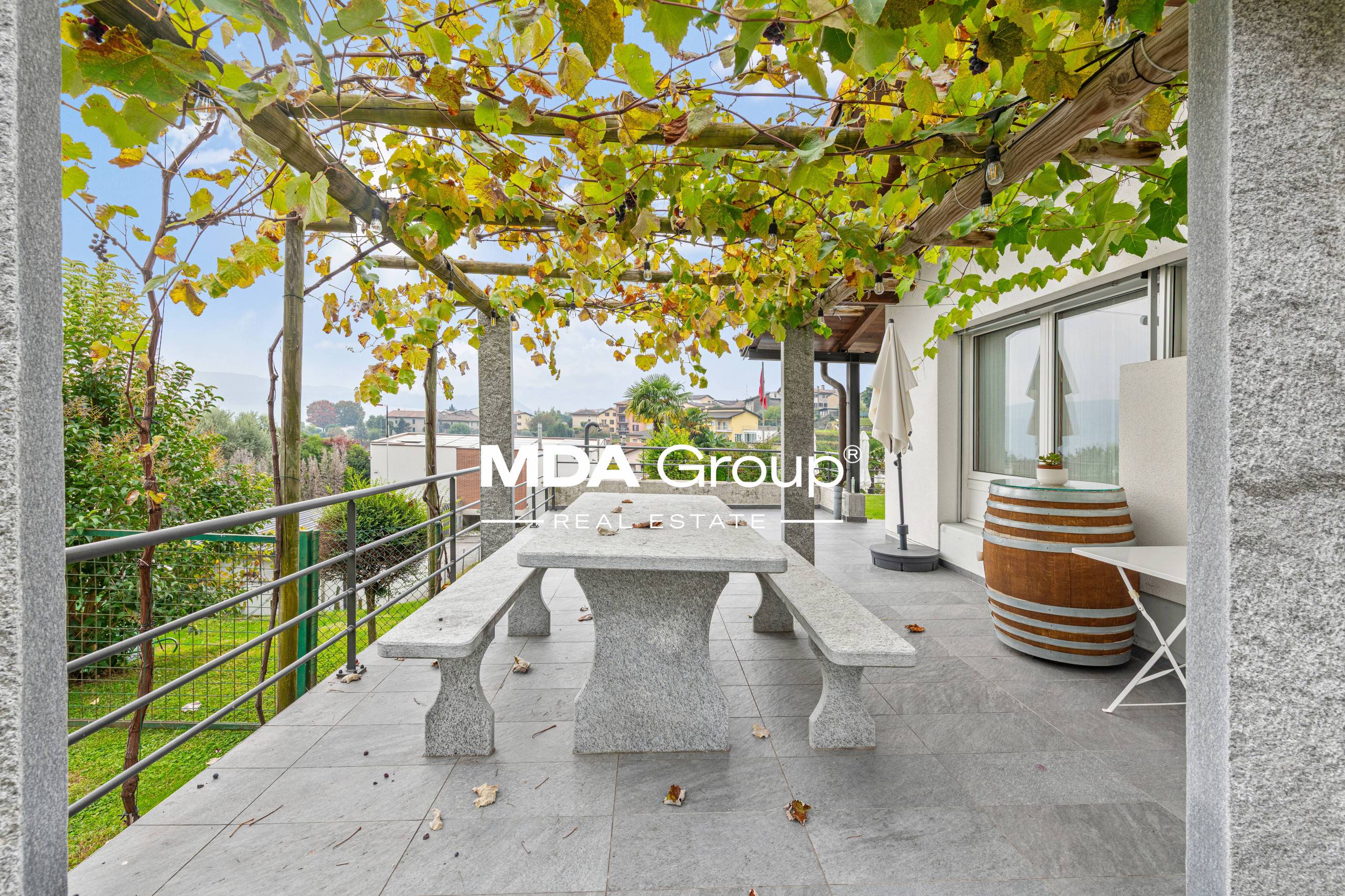 PISCINA E LIFESTYLE IN VILLA