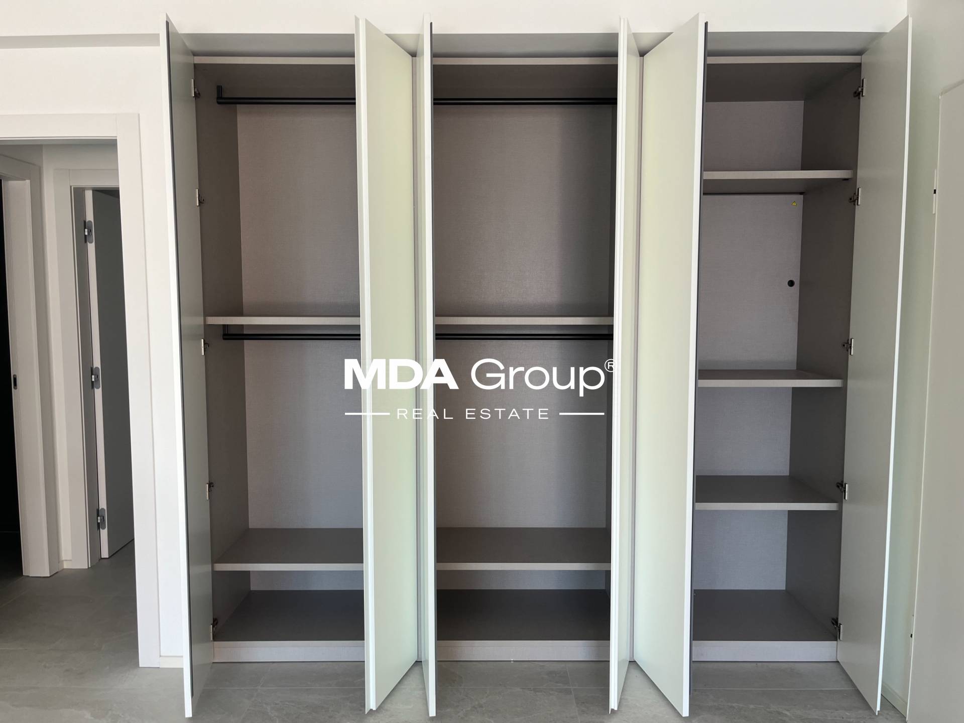 VISTA CARONA: DOVE IL CIELO ABBRACCIA IL LAGO