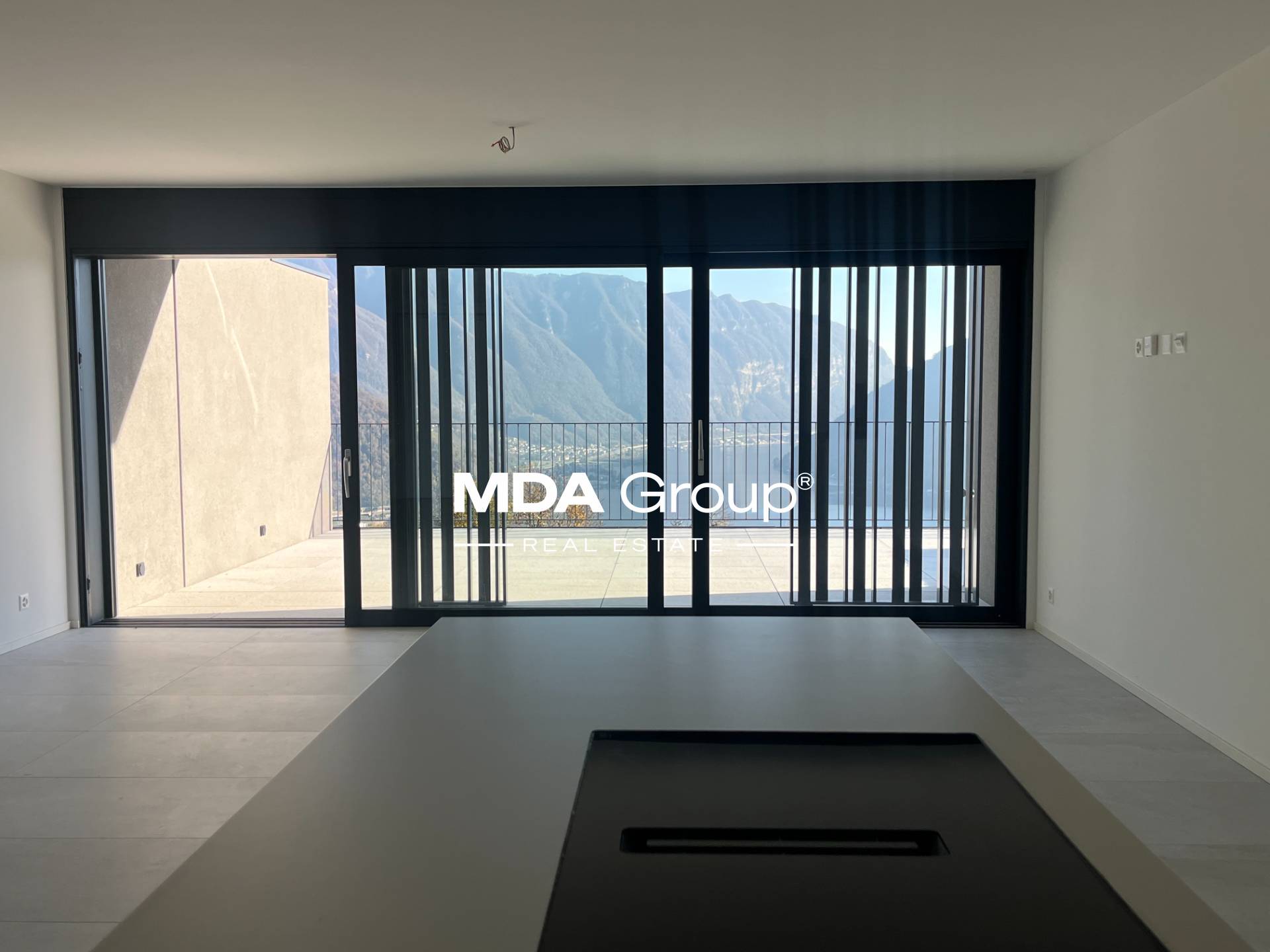 VISTA CARONA: DOVE IL CIELO ABBRACCIA IL LAGO