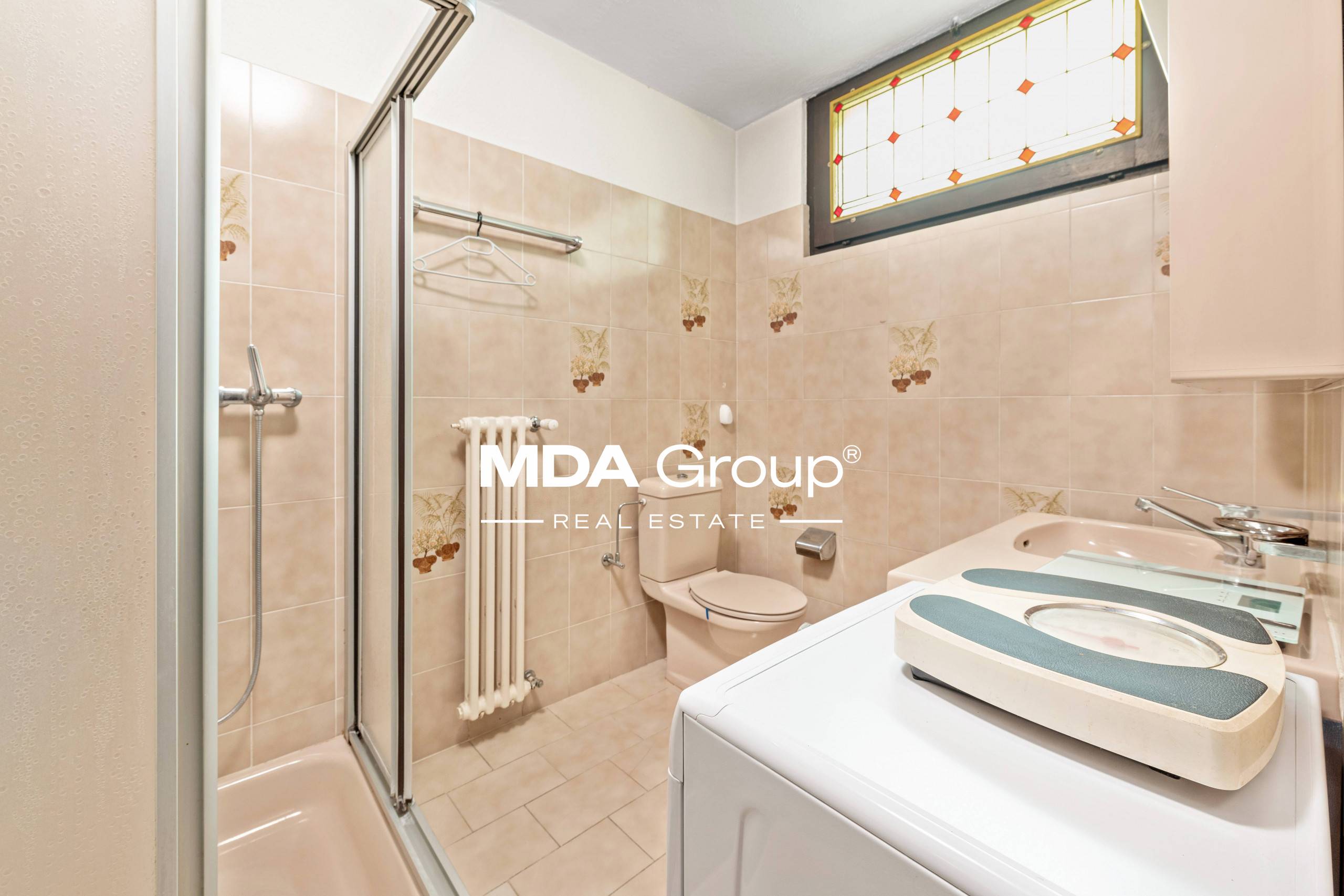 STUNNING LAKE VIEW & POTENTIAL