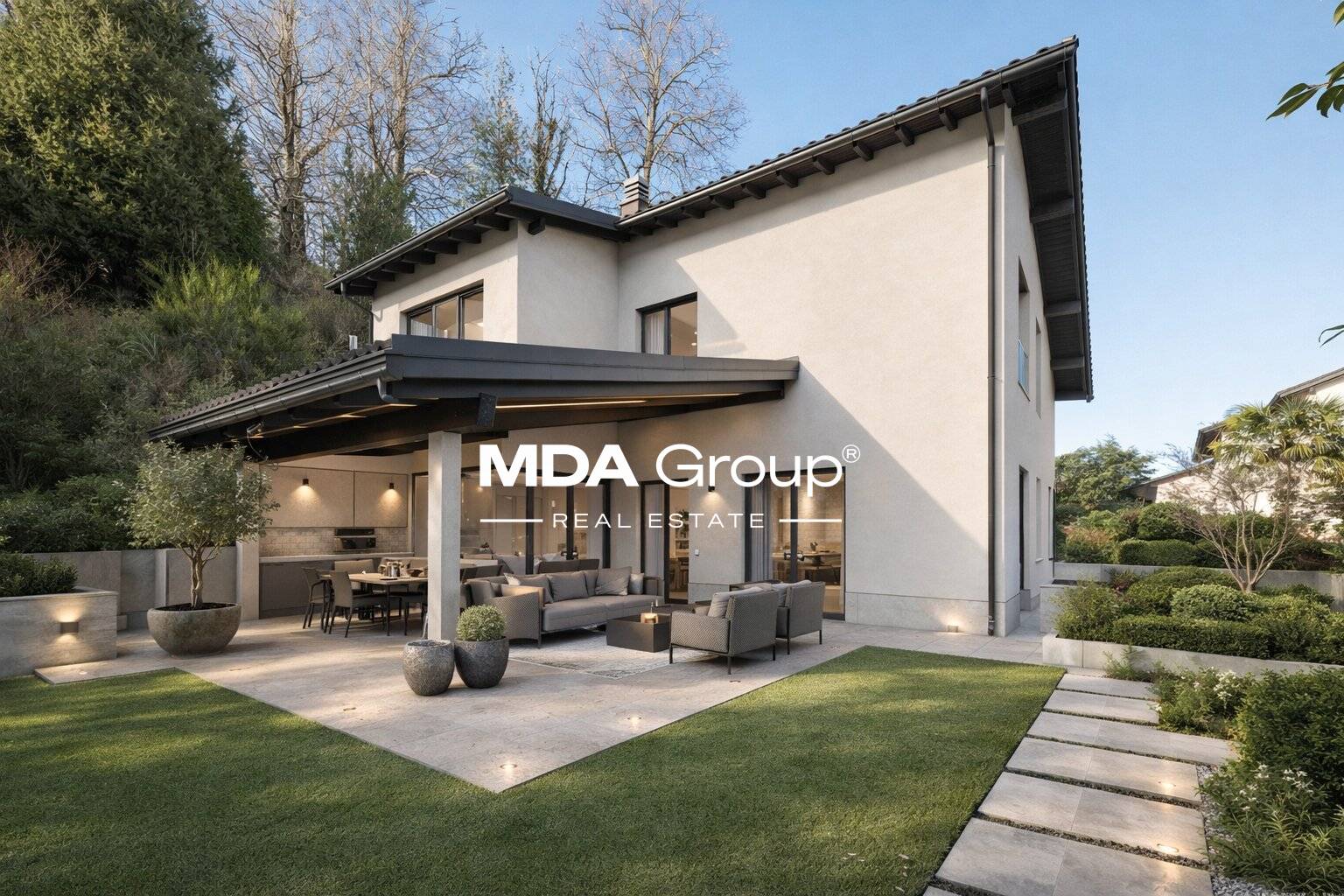 VILLA WITH INTERESTING POTENTIAL