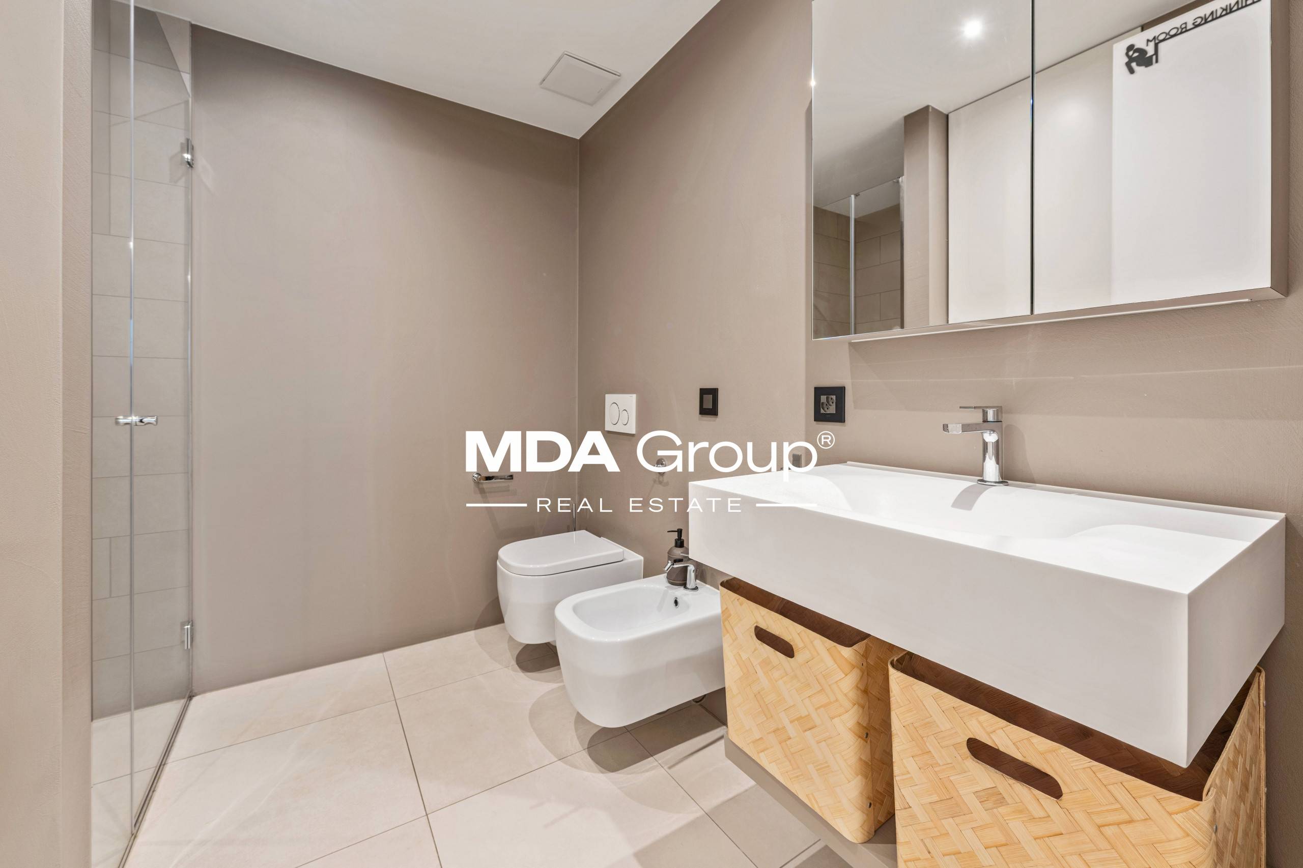 MODERNITÀ A DUE PASSI DAL LAGO