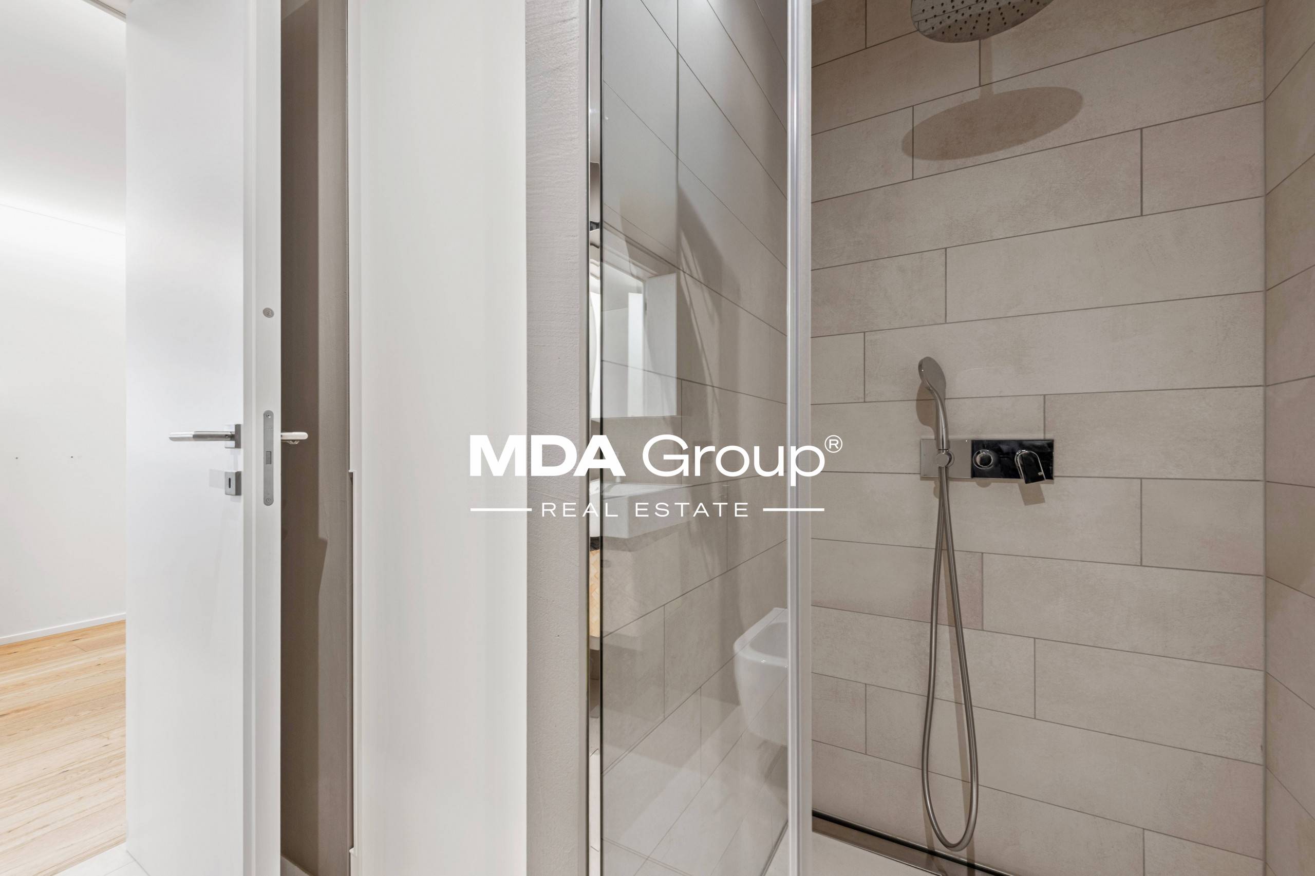 MODERNITÀ A DUE PASSI DAL LAGO