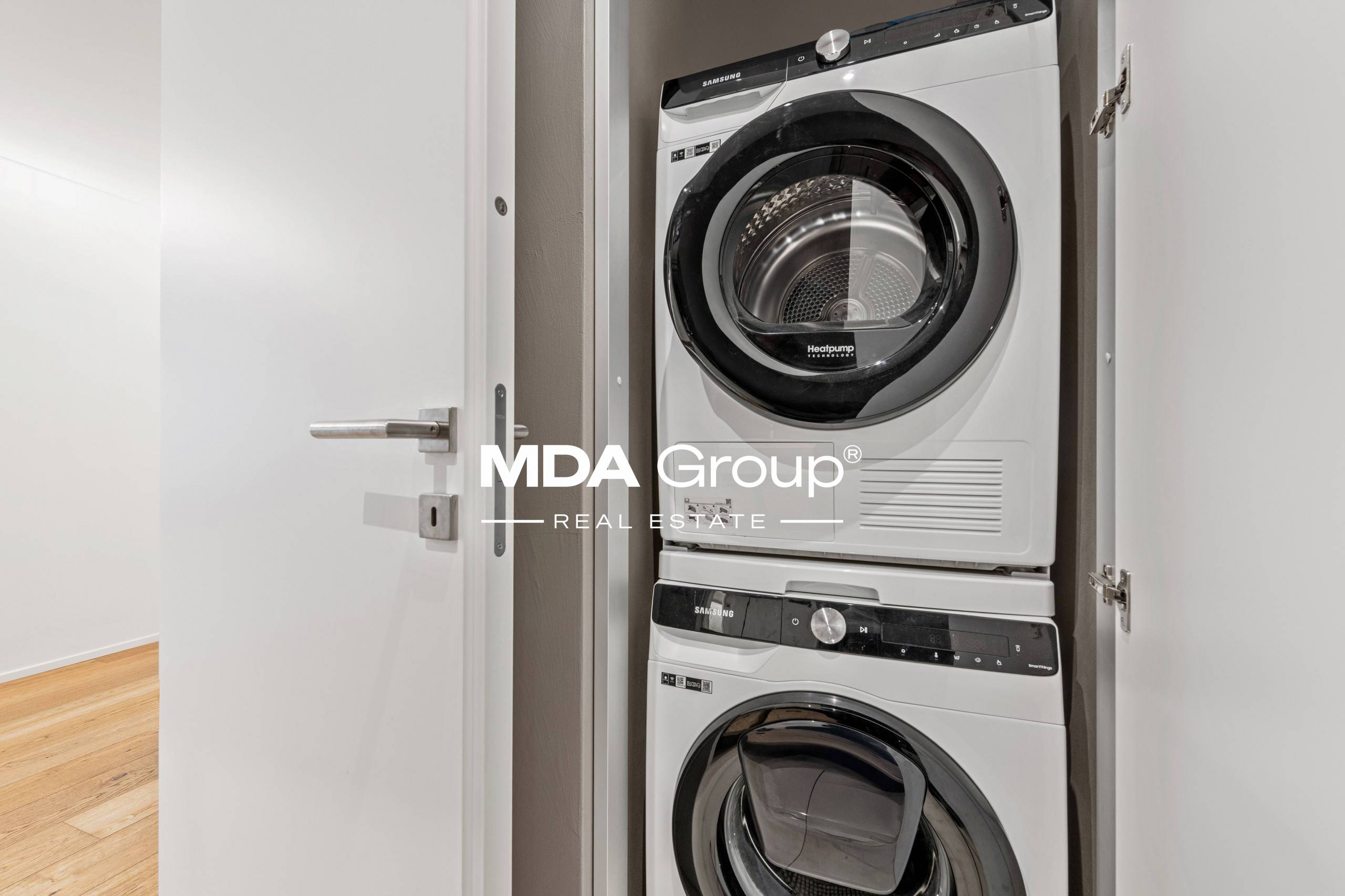 MODERNITÀ A DUE PASSI DAL LAGO