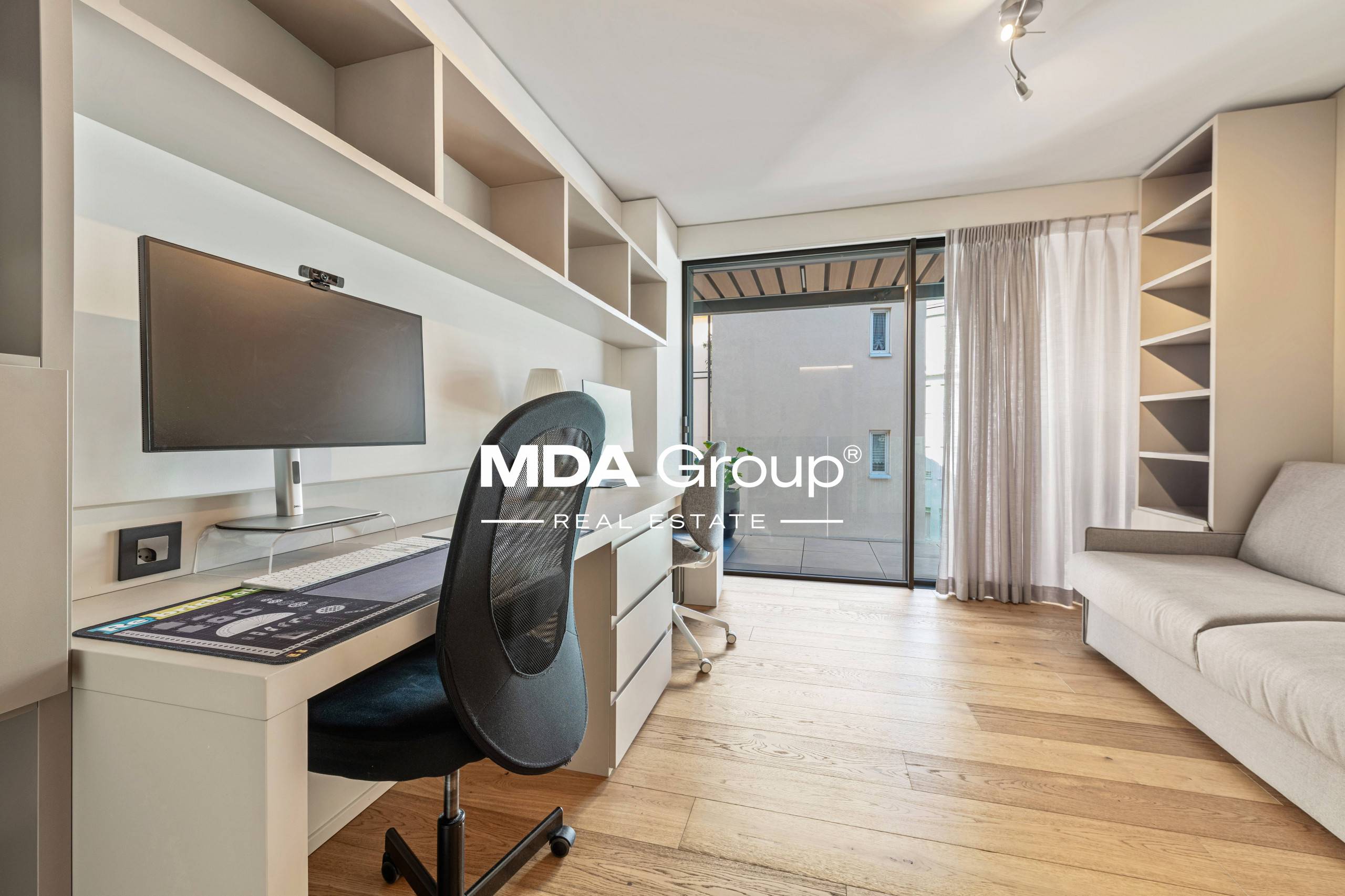 MODERNITÀ A DUE PASSI DAL LAGO