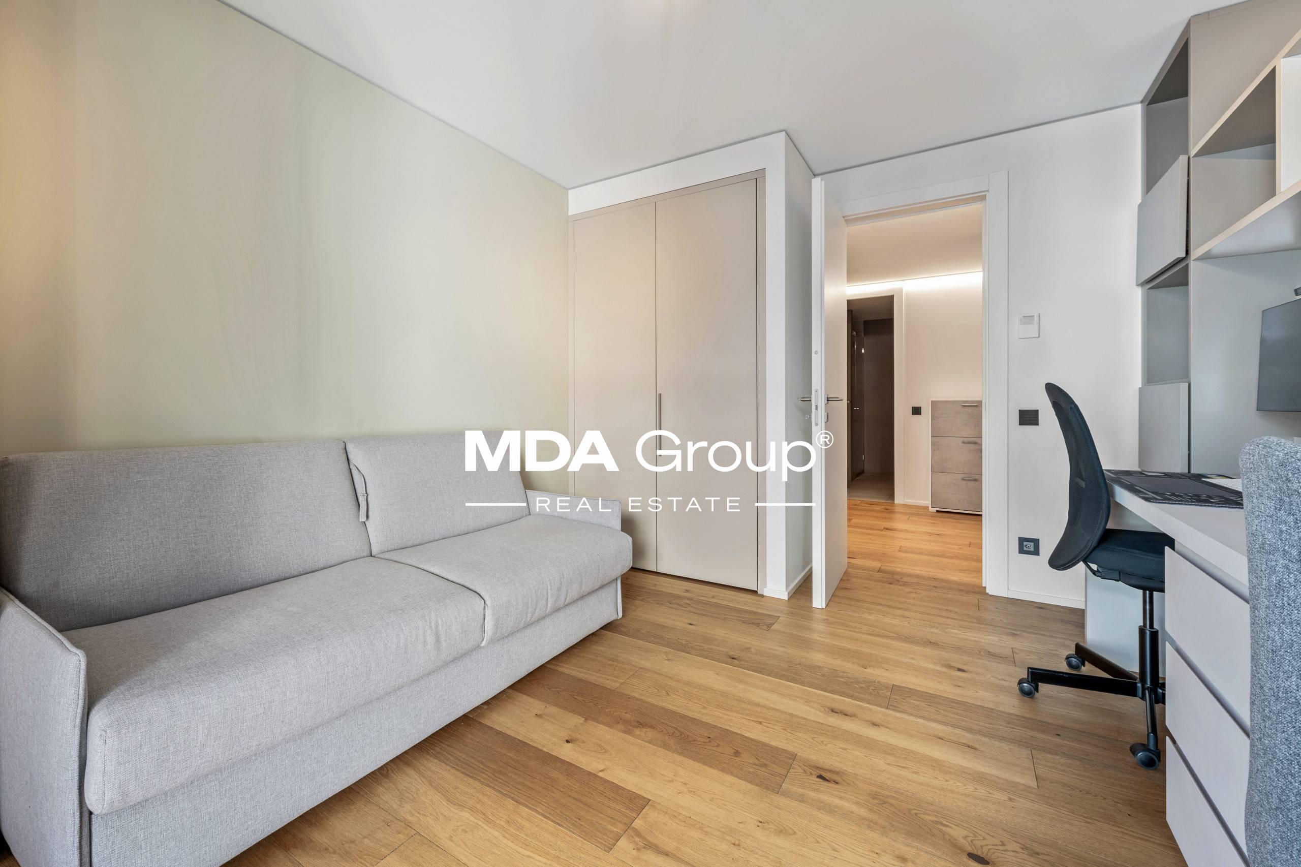 MODERNITÀ A DUE PASSI DAL LAGO