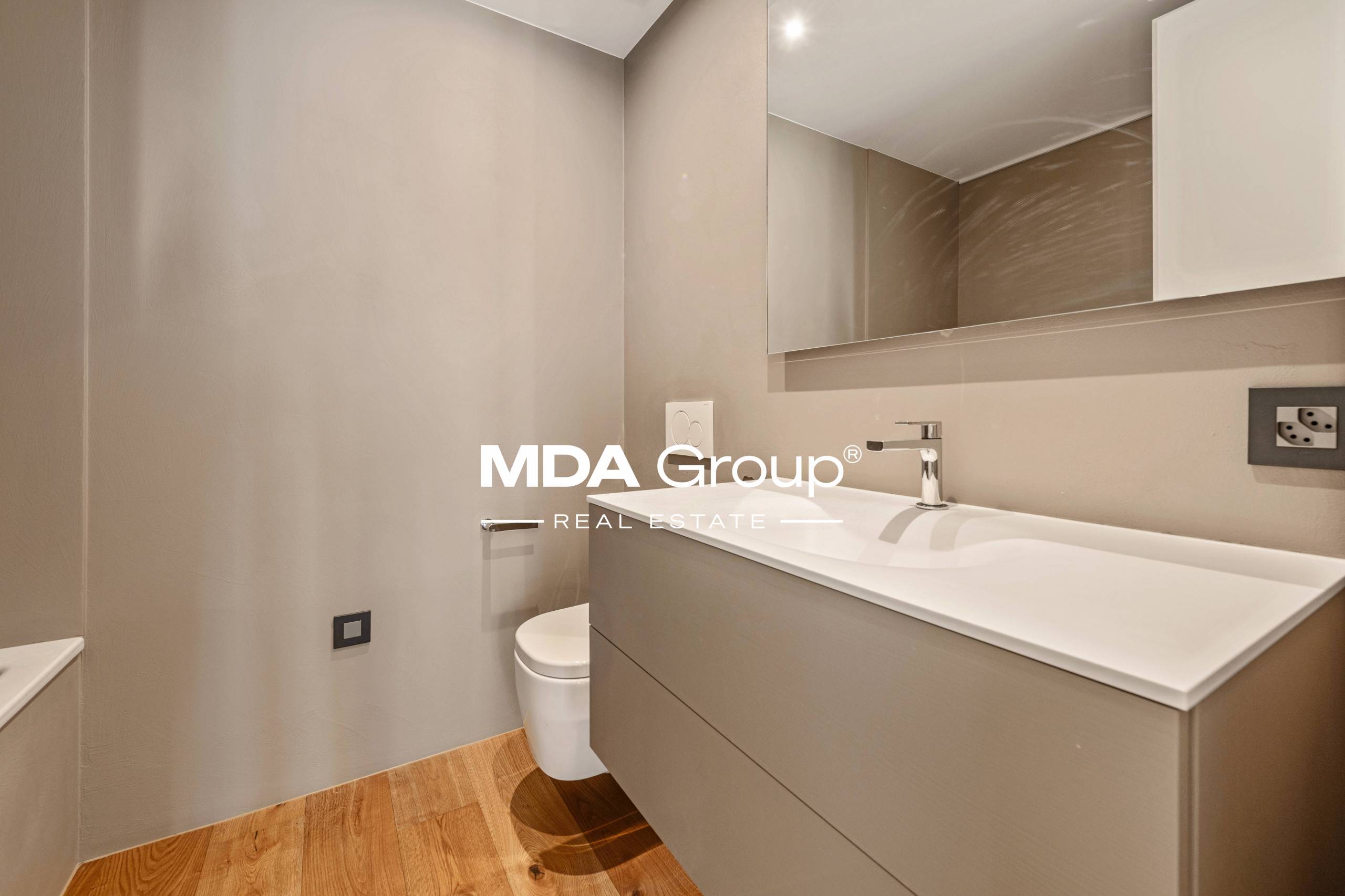 MODERNITÀ A DUE PASSI DAL LAGO