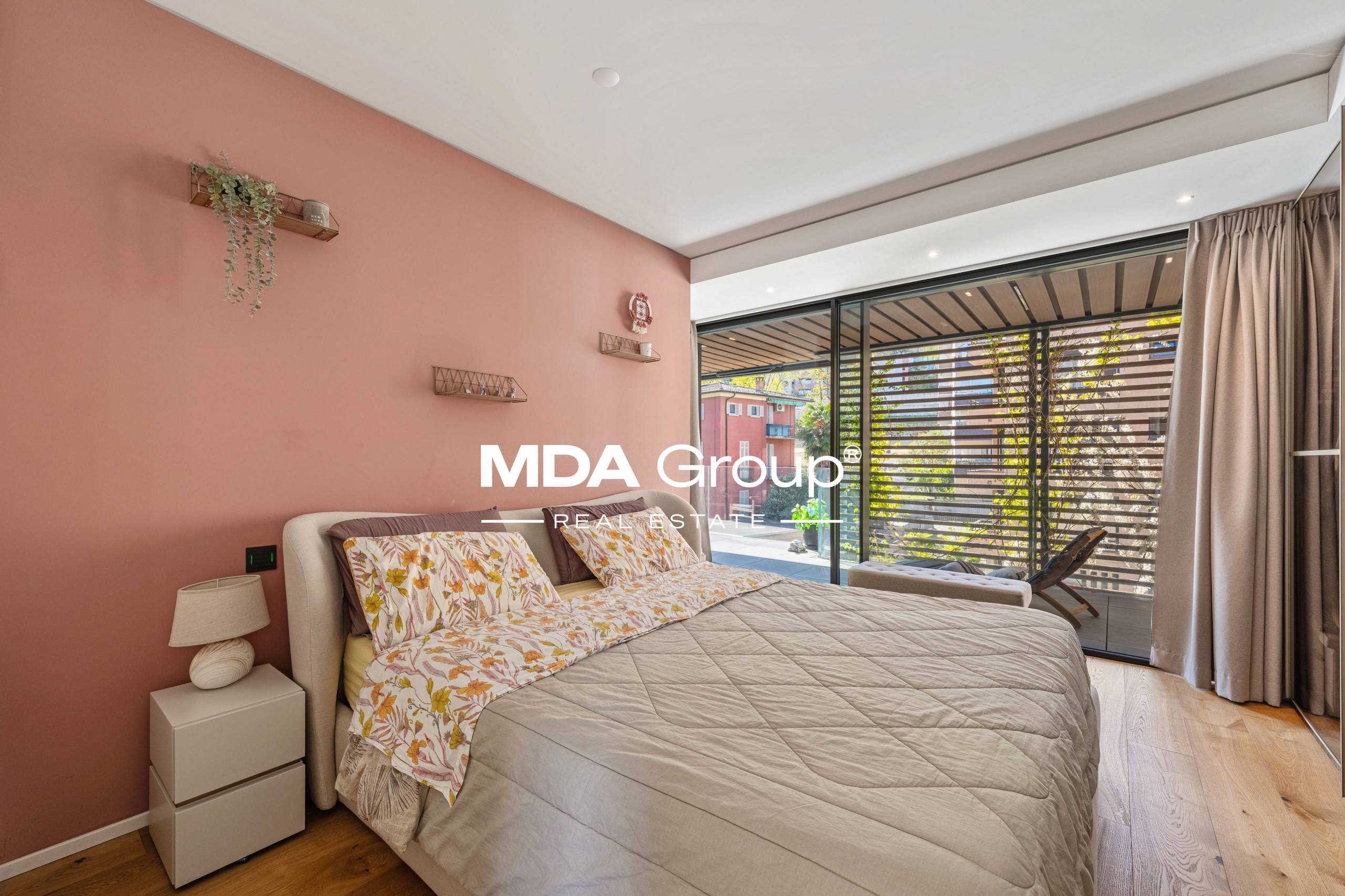 MODERNITÀ A DUE PASSI DAL LAGO