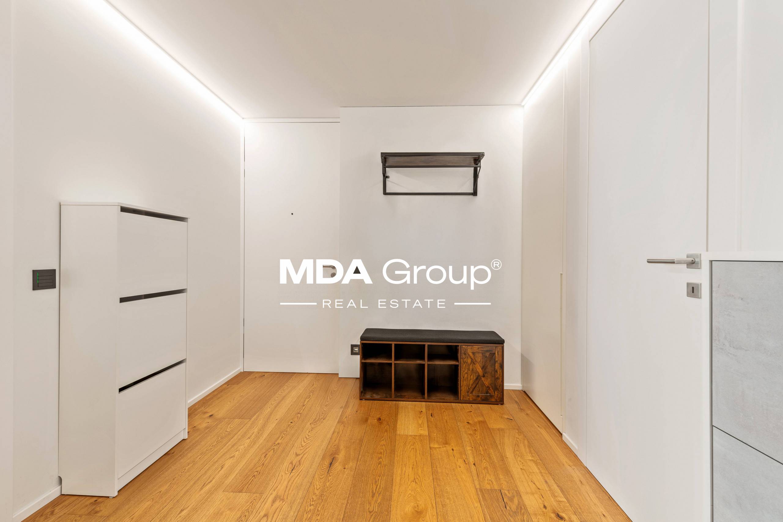 MODERNITÀ A DUE PASSI DAL LAGO