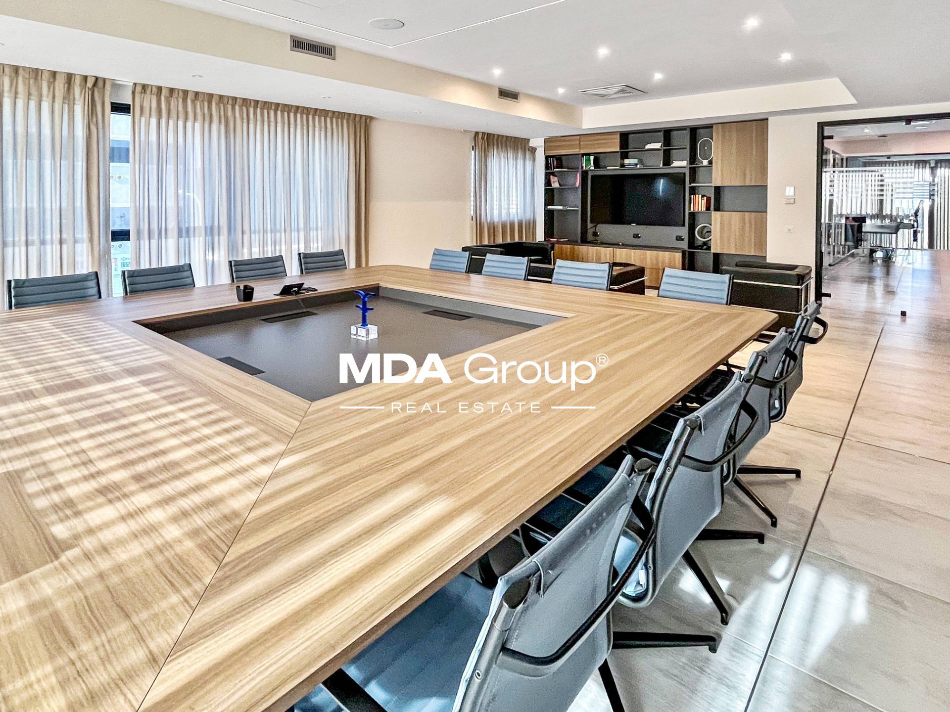 EFFICIENZA & PRESTIGIO