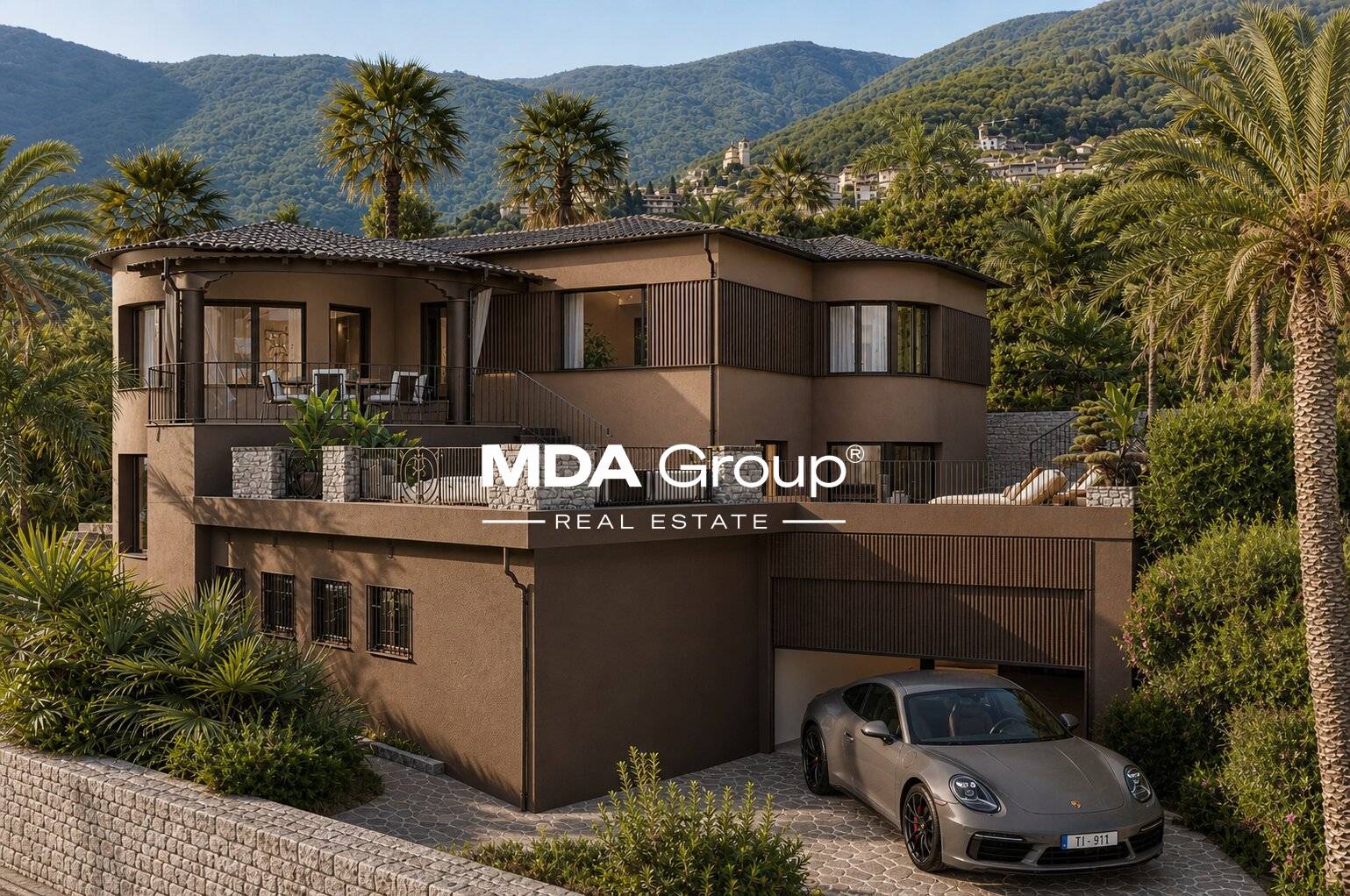 RESIDENZA ESCLUSIVA CON VISTA LAGO E DARSENA PRIVATA