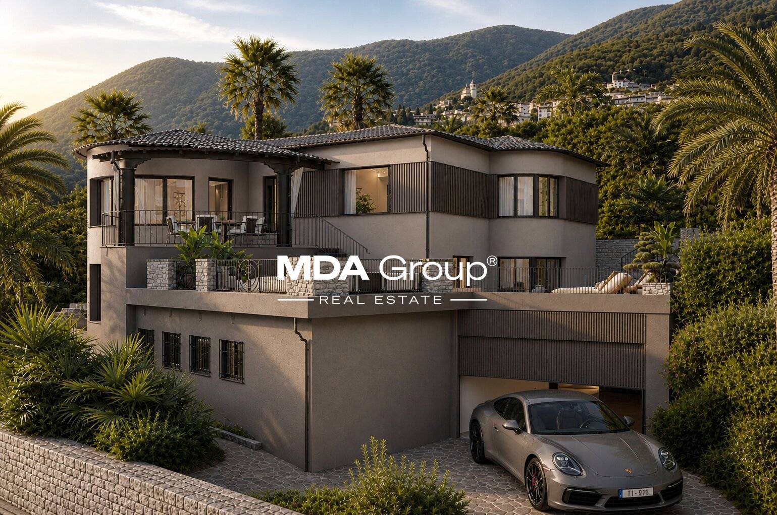RESIDENZA ESCLUSIVA CON VISTA LAGO E DARSENA PRIVATA