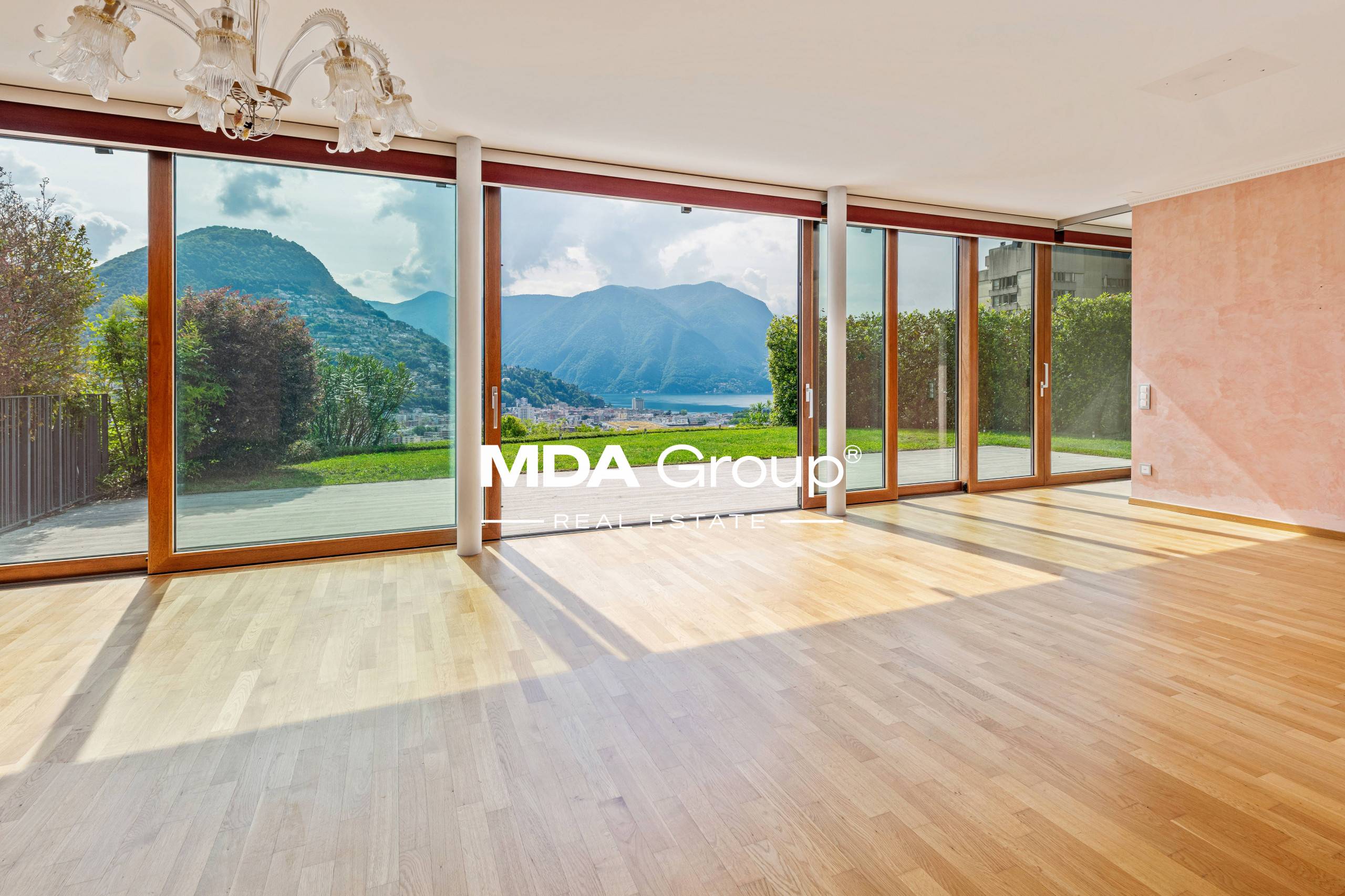 EINZIGARTIGE IMMOBILIE MIT SEEBLICK