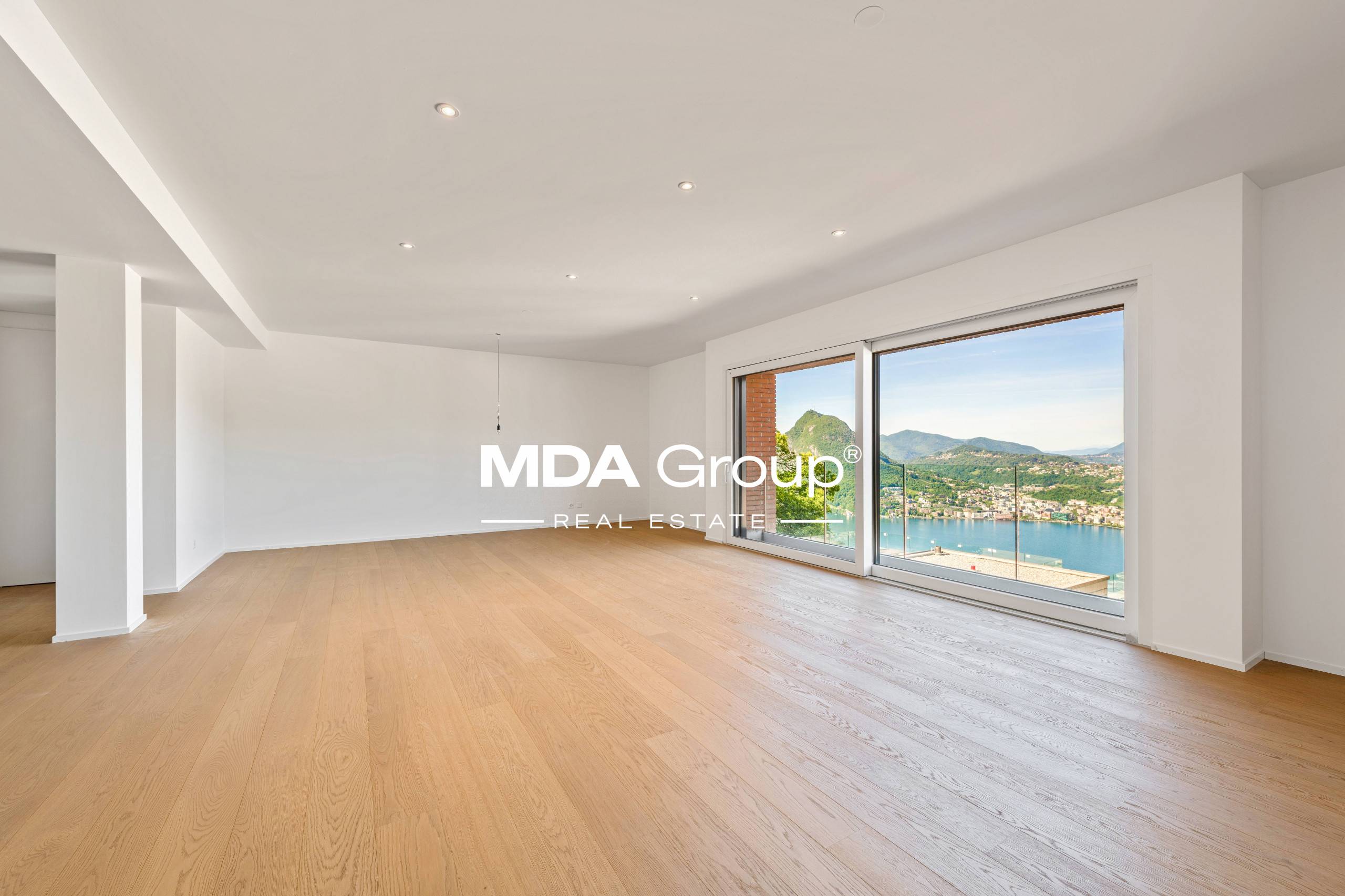 VILLA CON VISTA LAGO VERA!