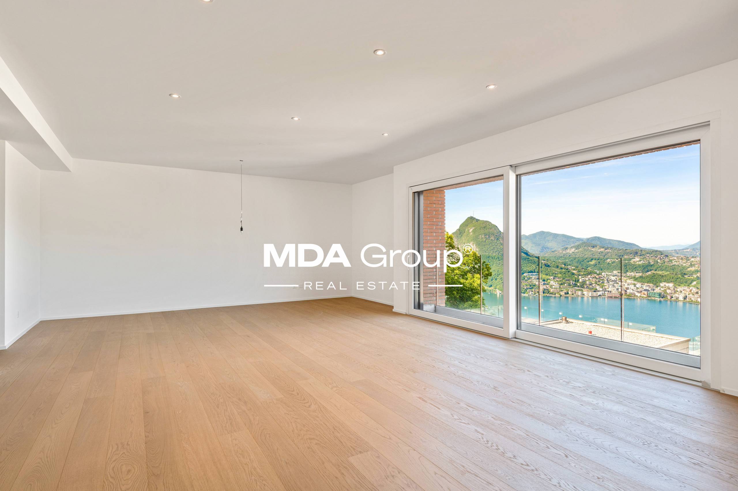 VILLA CON VISTA LAGO VERA!
