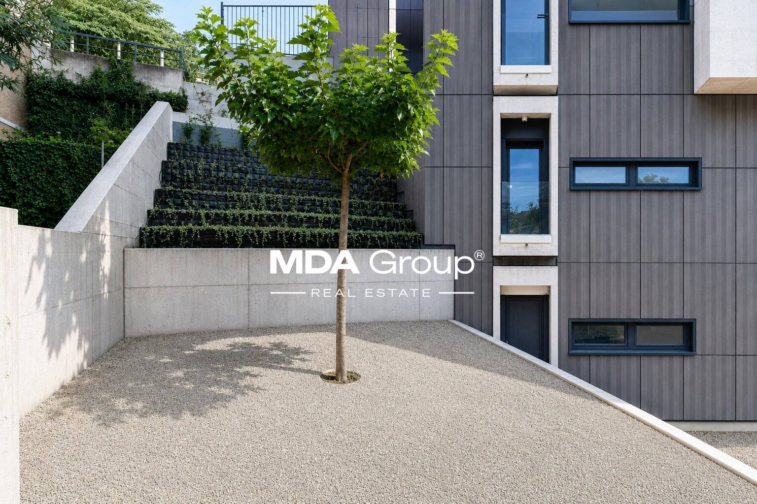 STYLISH LIVING IN LUGANO