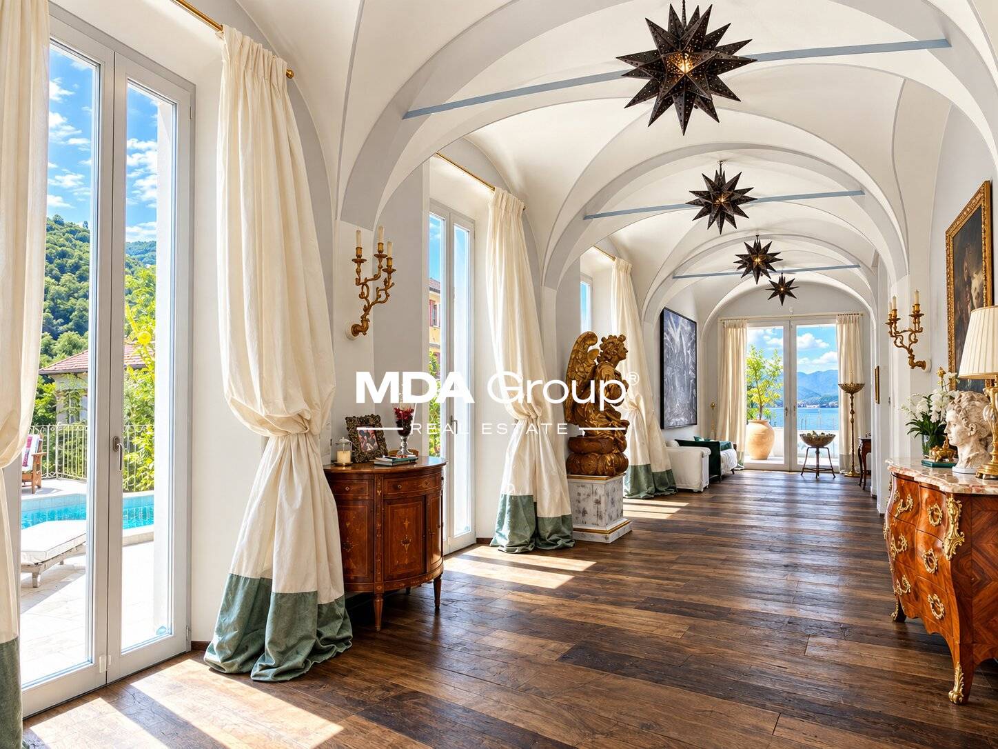 VILLA D'ISPIRAZIONE PROVENZALE
